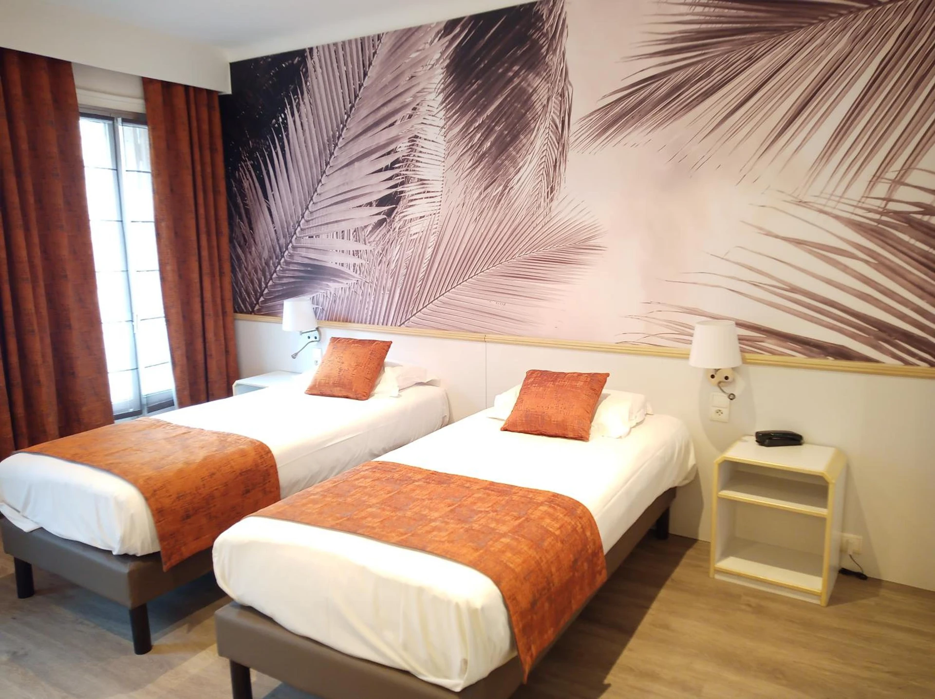 Chambre disponible pour un séminaire d'entreprise à Hotel Busby - Nice