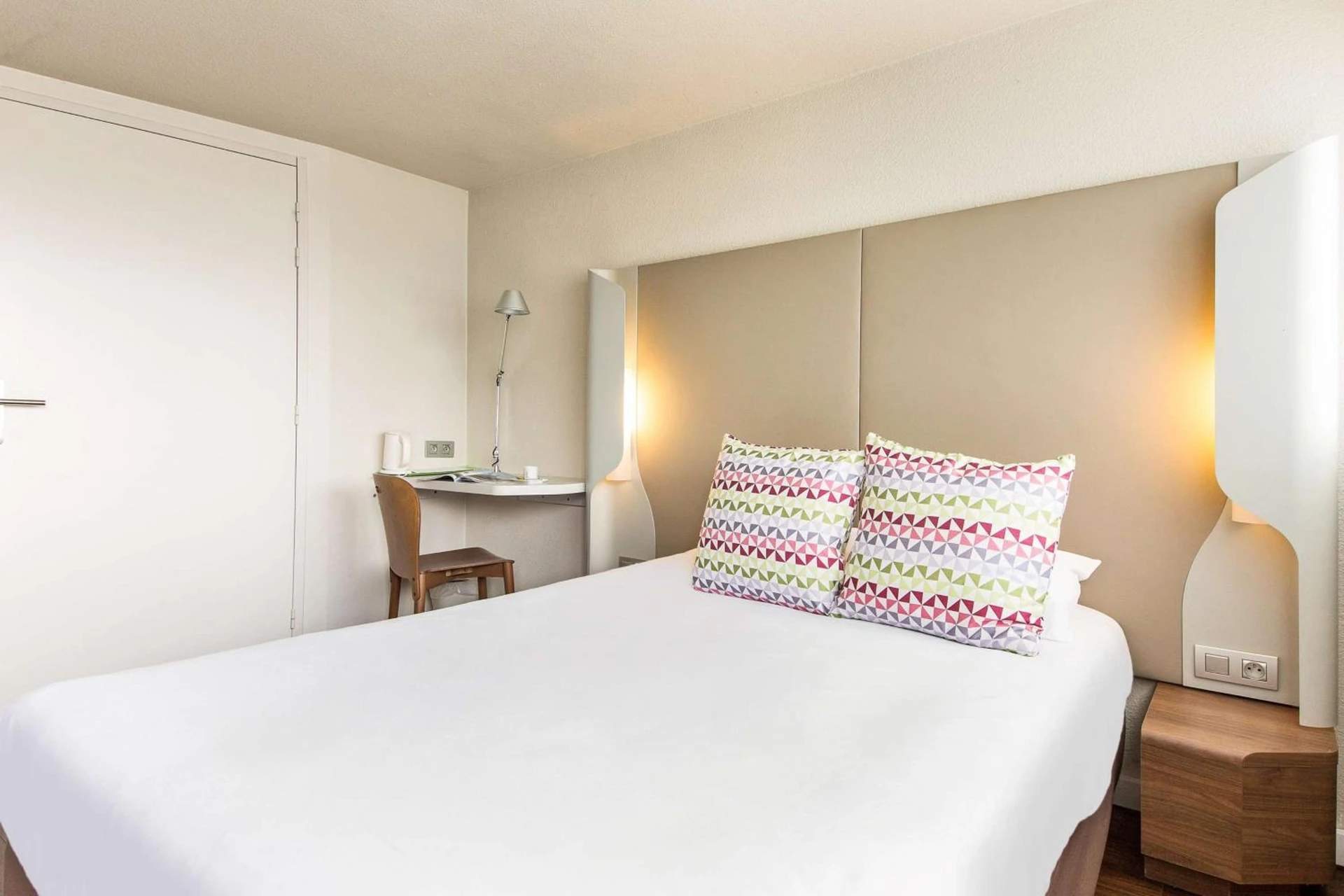 Chambre disponible pour un séminaire d'entreprise à Campanile Annecy - Cran Gevrier - Annecy