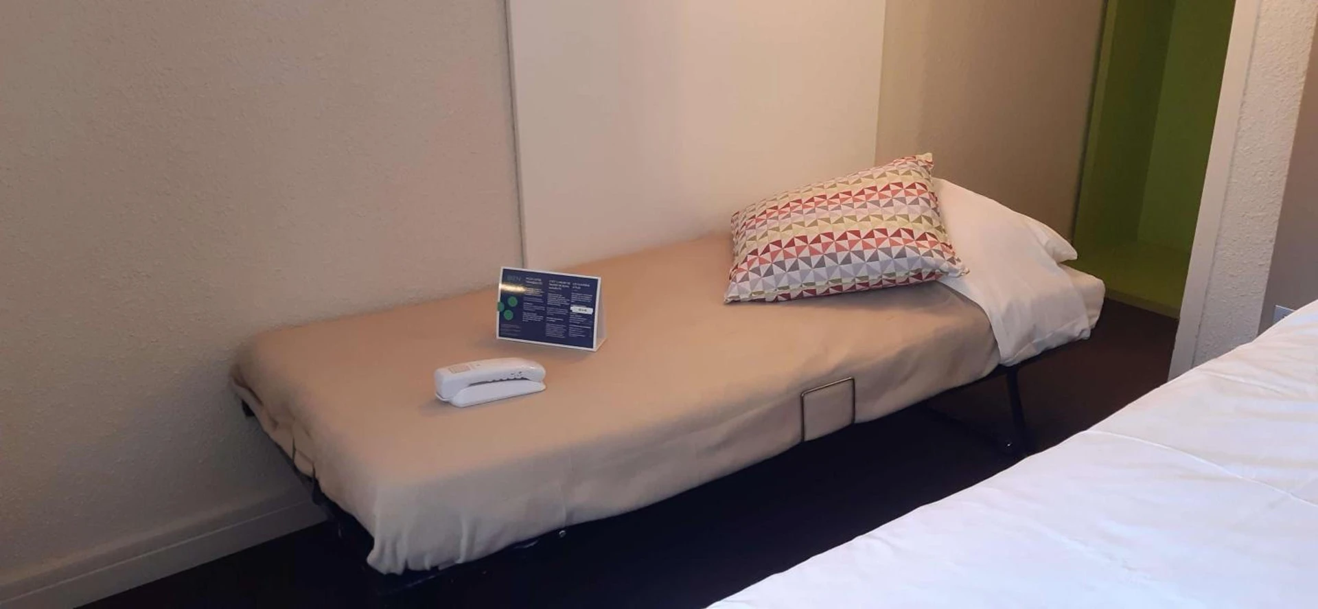 Magnifique chambre pour un séminaire d'entreprise à Campanile Annecy - Cran Gevrier - Annecy