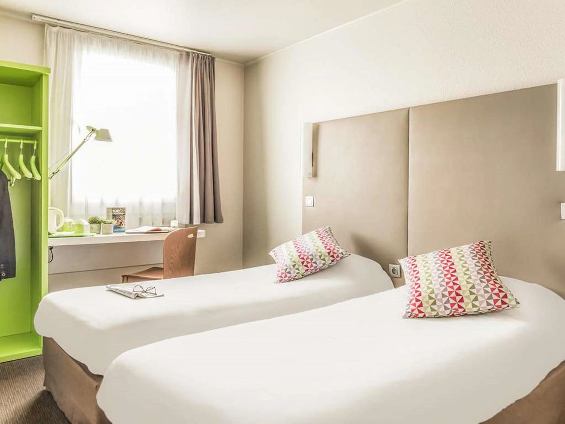 Chambre disponible pour un séminaire d'entreprise à Campanile Hotel Beauvais - Beauvais
