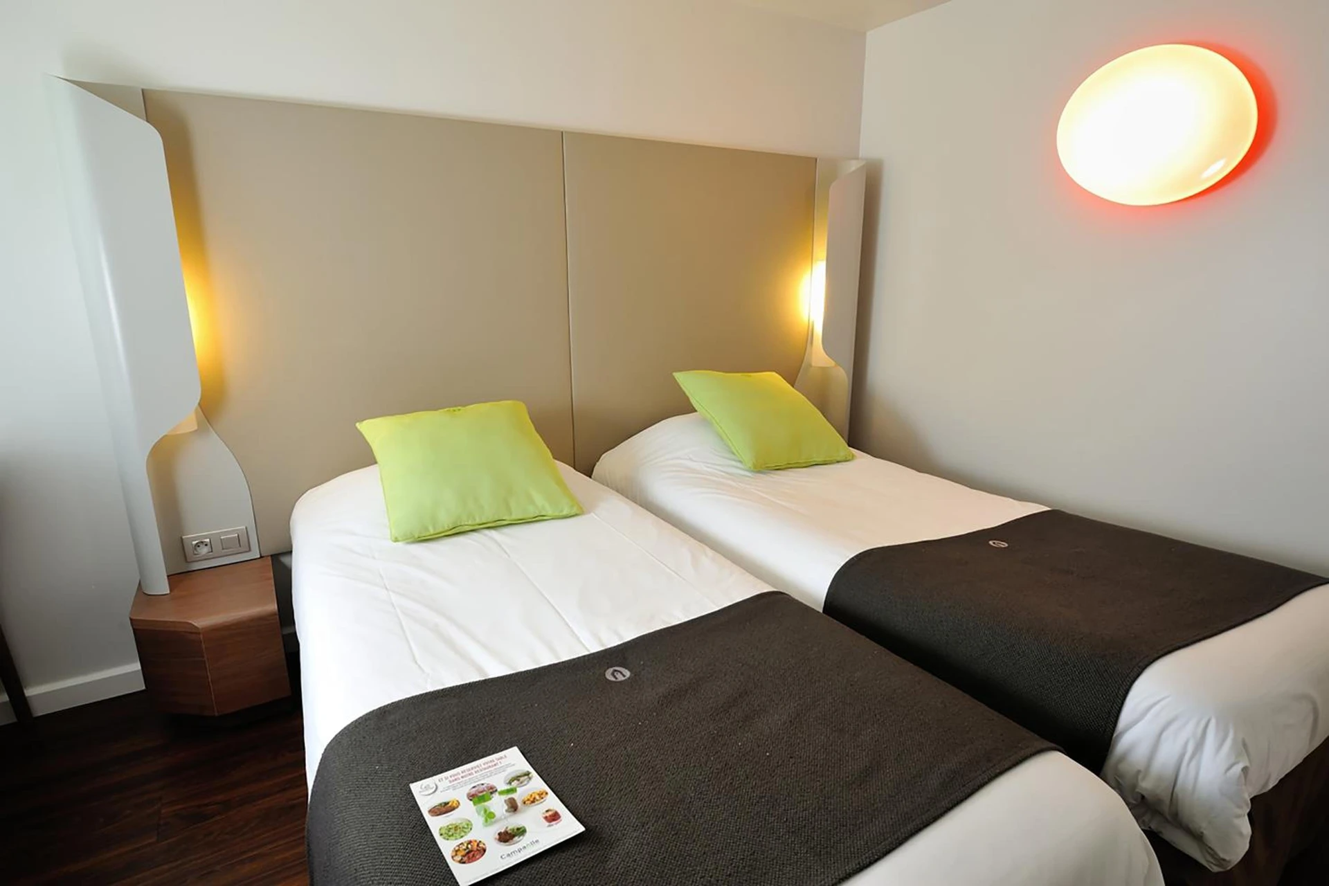 Chambre disponible pour un séminaire d'entreprise à Campanile Bollène A7 - Bollène