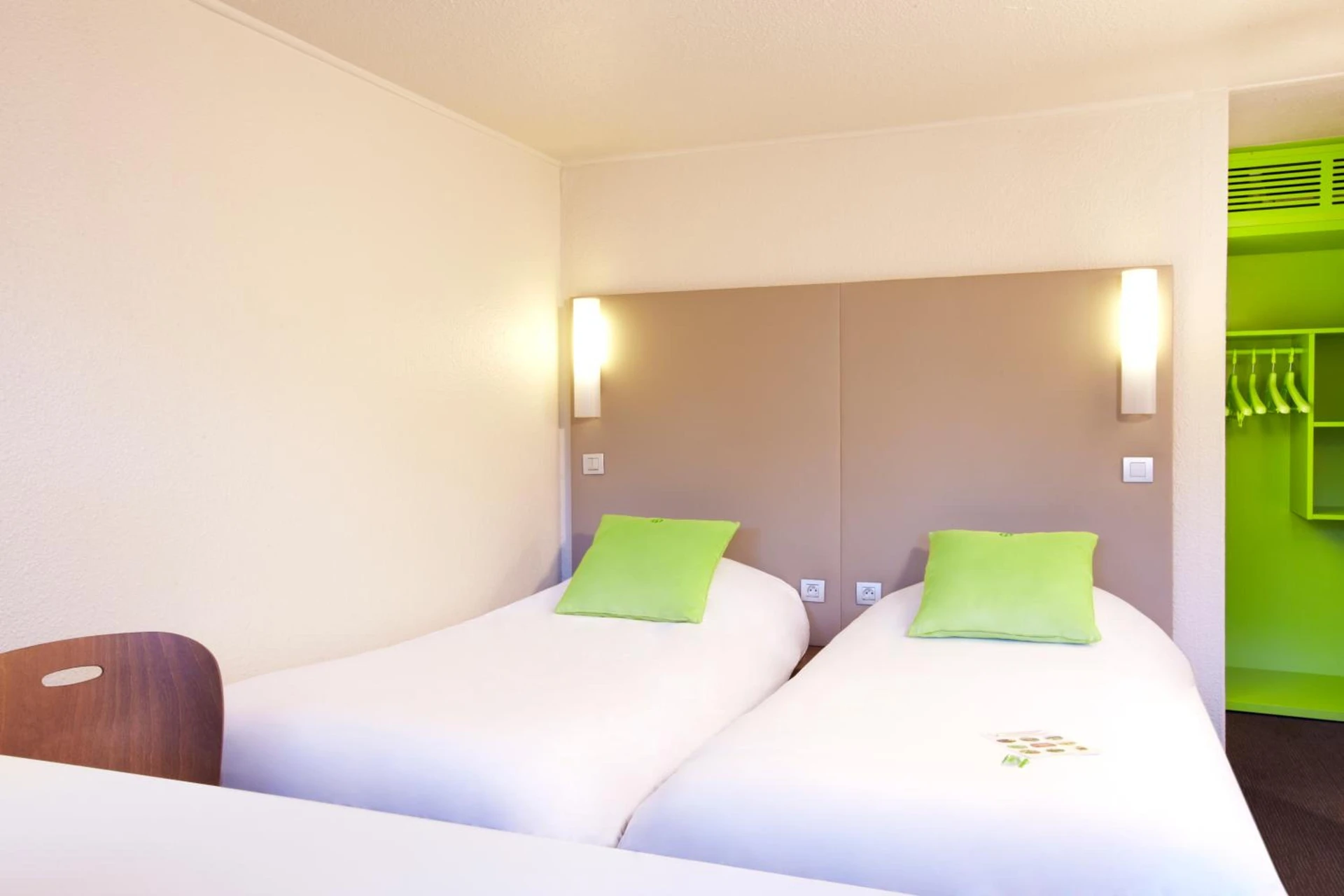 Chambre disponible pour un séminaire d'entreprise à Campanile Bordeaux Nord - Le Lac - Bordeaux