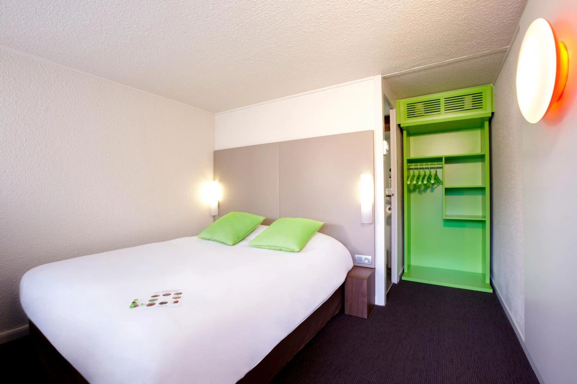 Chambre disponible pour un séminaire d'entreprise à Campanile Bordeaux Nord - Le Lac - Bordeaux