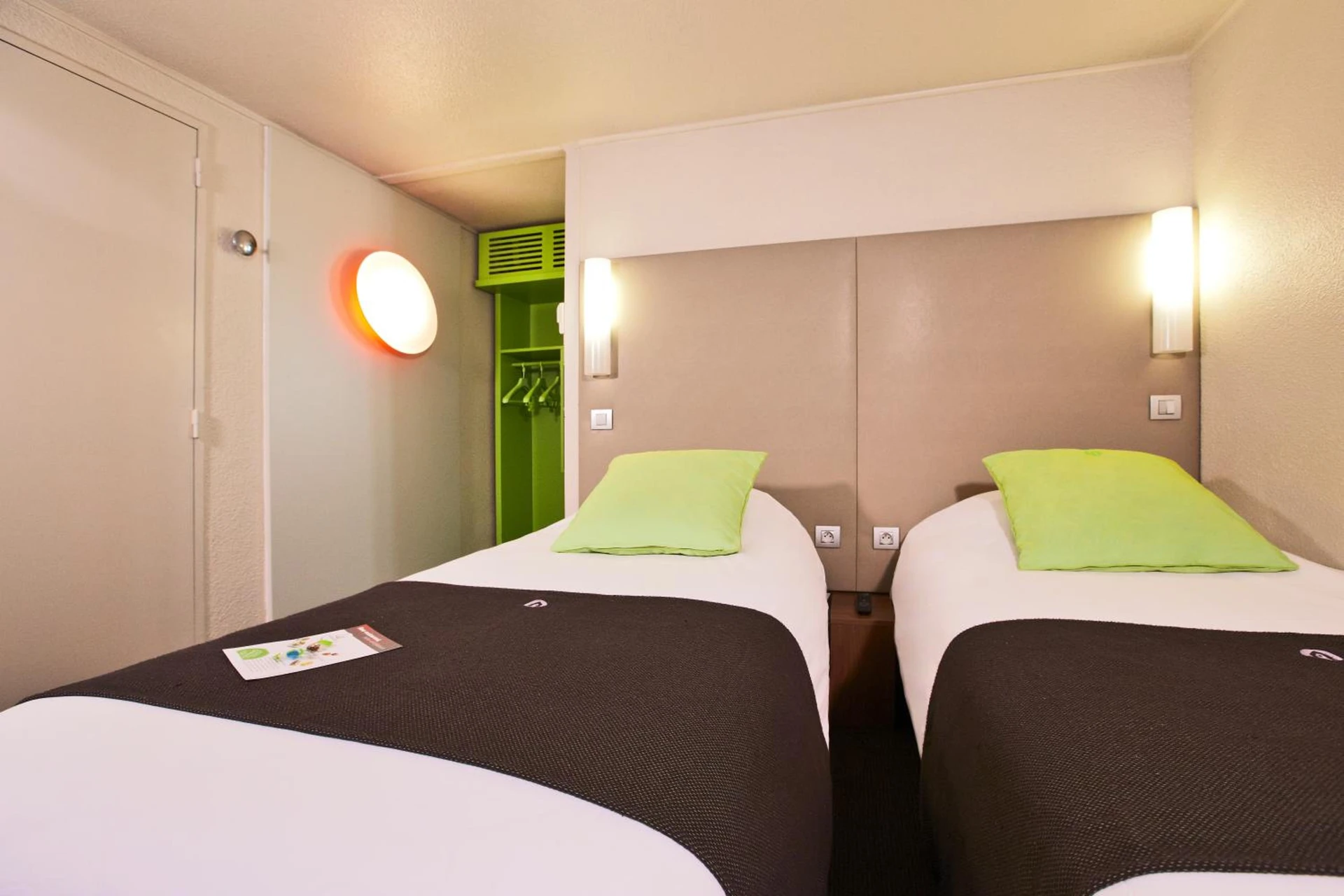 Magnifique chambre pour un séminaire d'entreprise à Campanile Chanas - Chanas