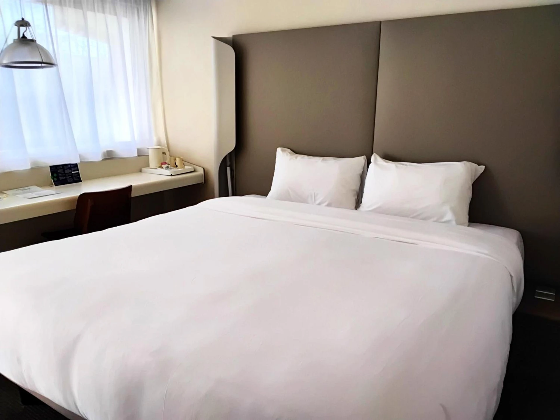 Chambre disponible pour un séminaire d'entreprise à Campanile Hotel Chantilly - Chantilly