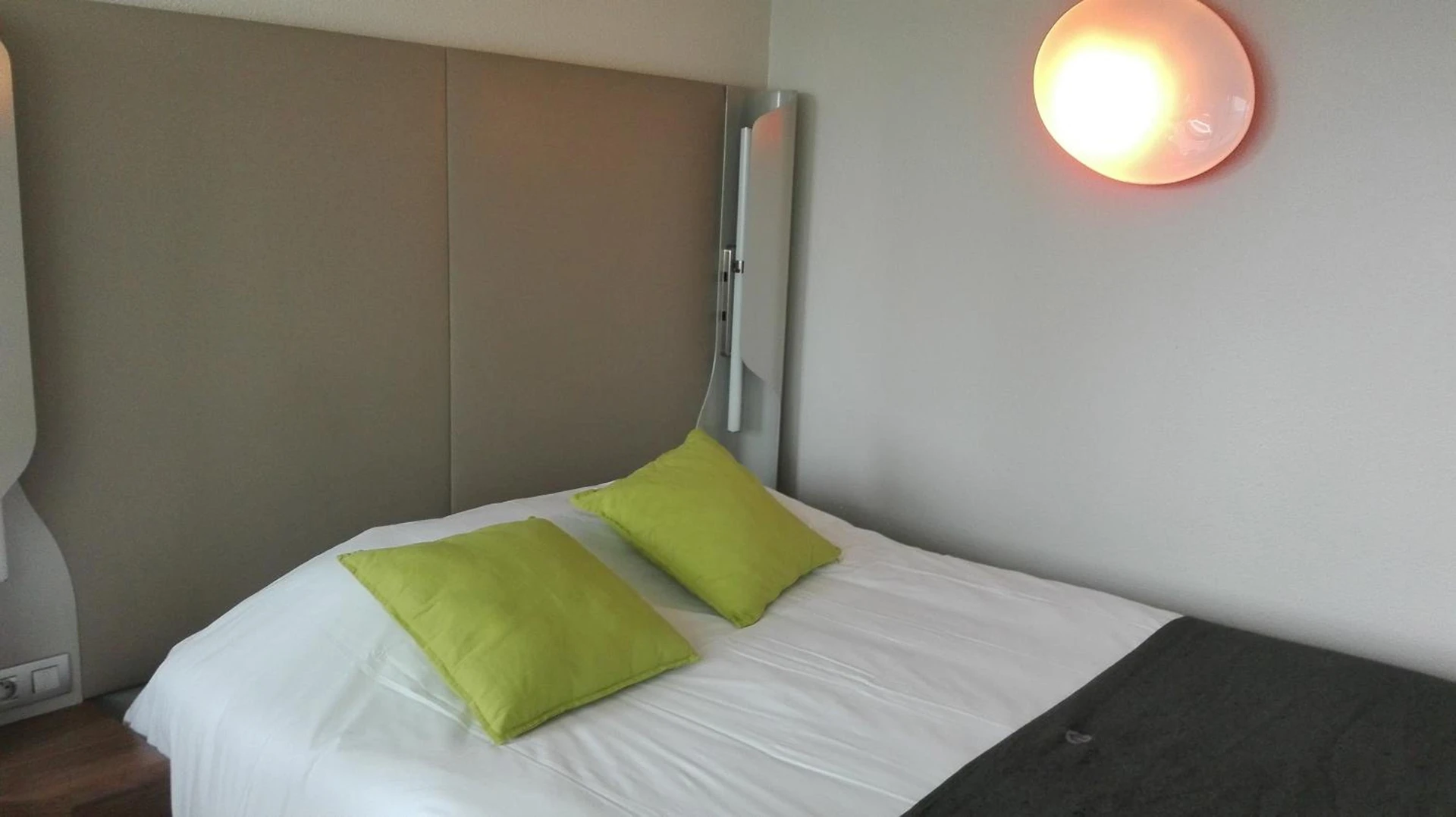 Magnifique chambre pour un séminaire d'entreprise à Campanile Clermont-Ferrand Sud Issoire - Issoire