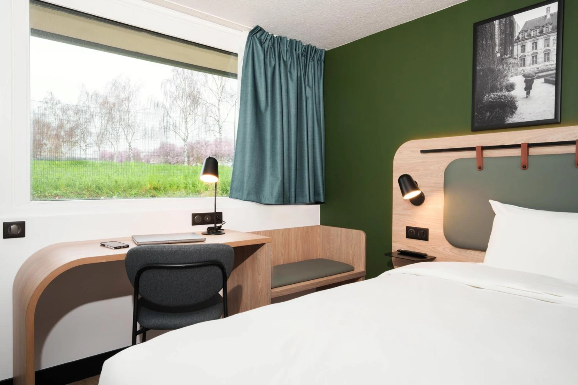 Chambre disponible pour un séminaire d'entreprise à Campanile Dreux - Dreux