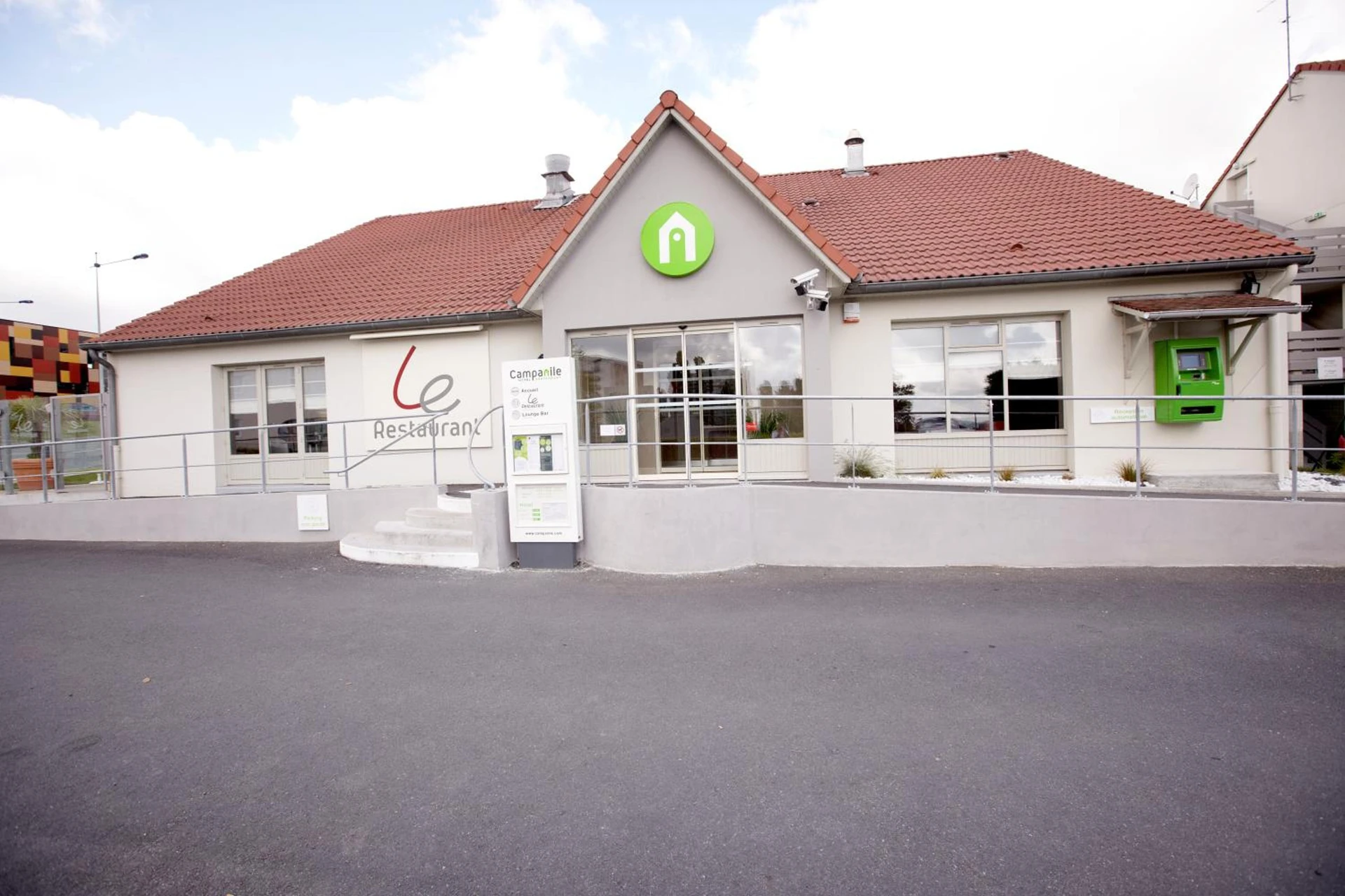Ambiance de travail pour séminaire d'entreprise à Campanile Gueret - Guéret
