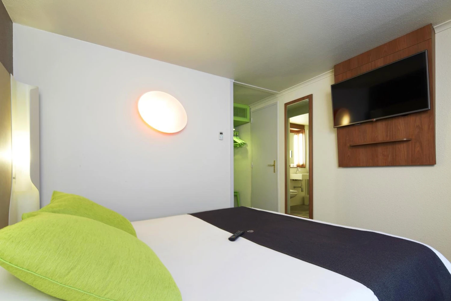 Chambre disponible pour un séminaire d'entreprise à Campanile L'Isle d'Abeau - Bourgoin Jallieu - Matignon