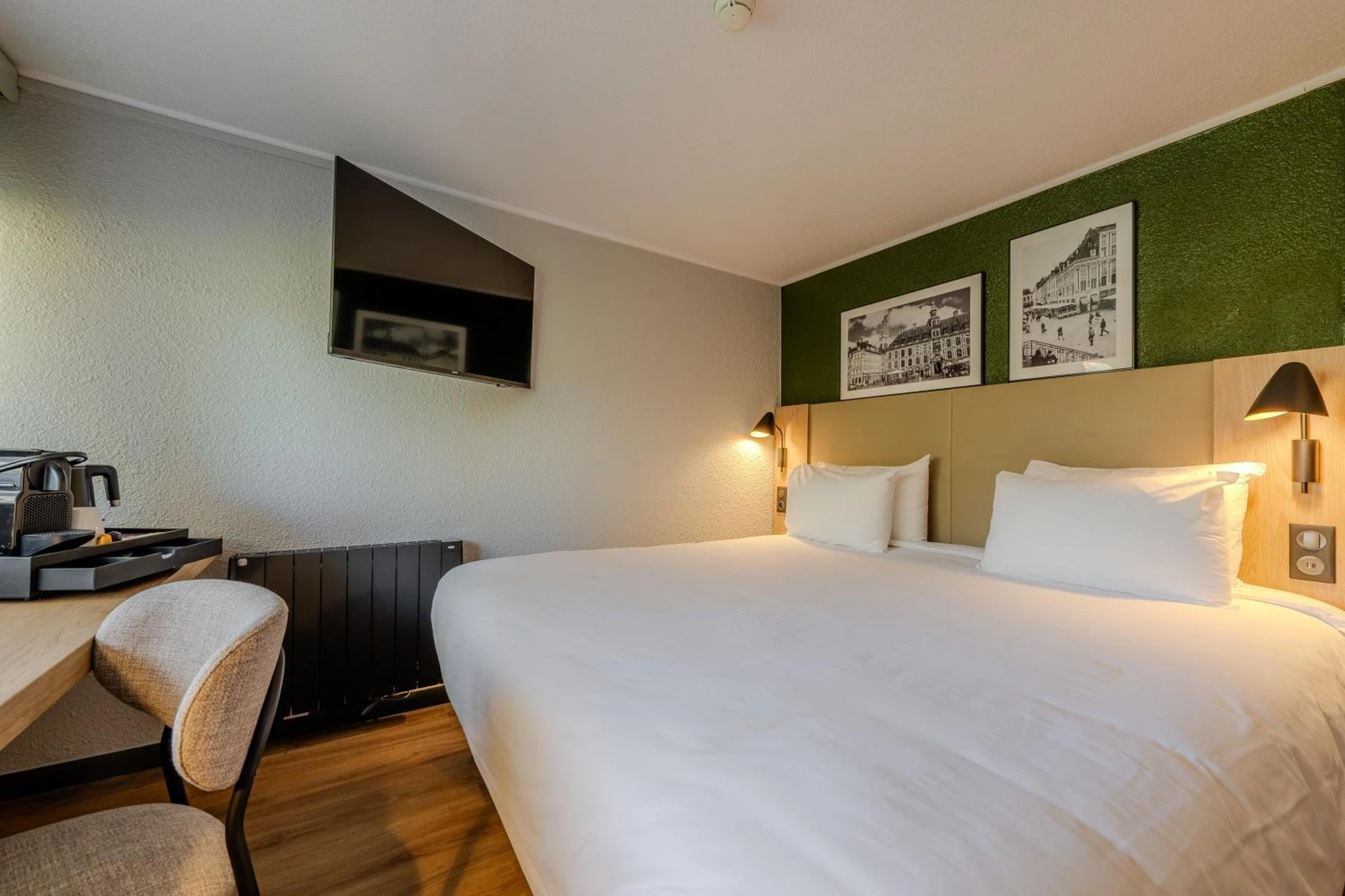 Magnifique chambre pour un séminaire d'entreprise à Campanile Lille Est - Villeneuve D'ascq - Mirmande
