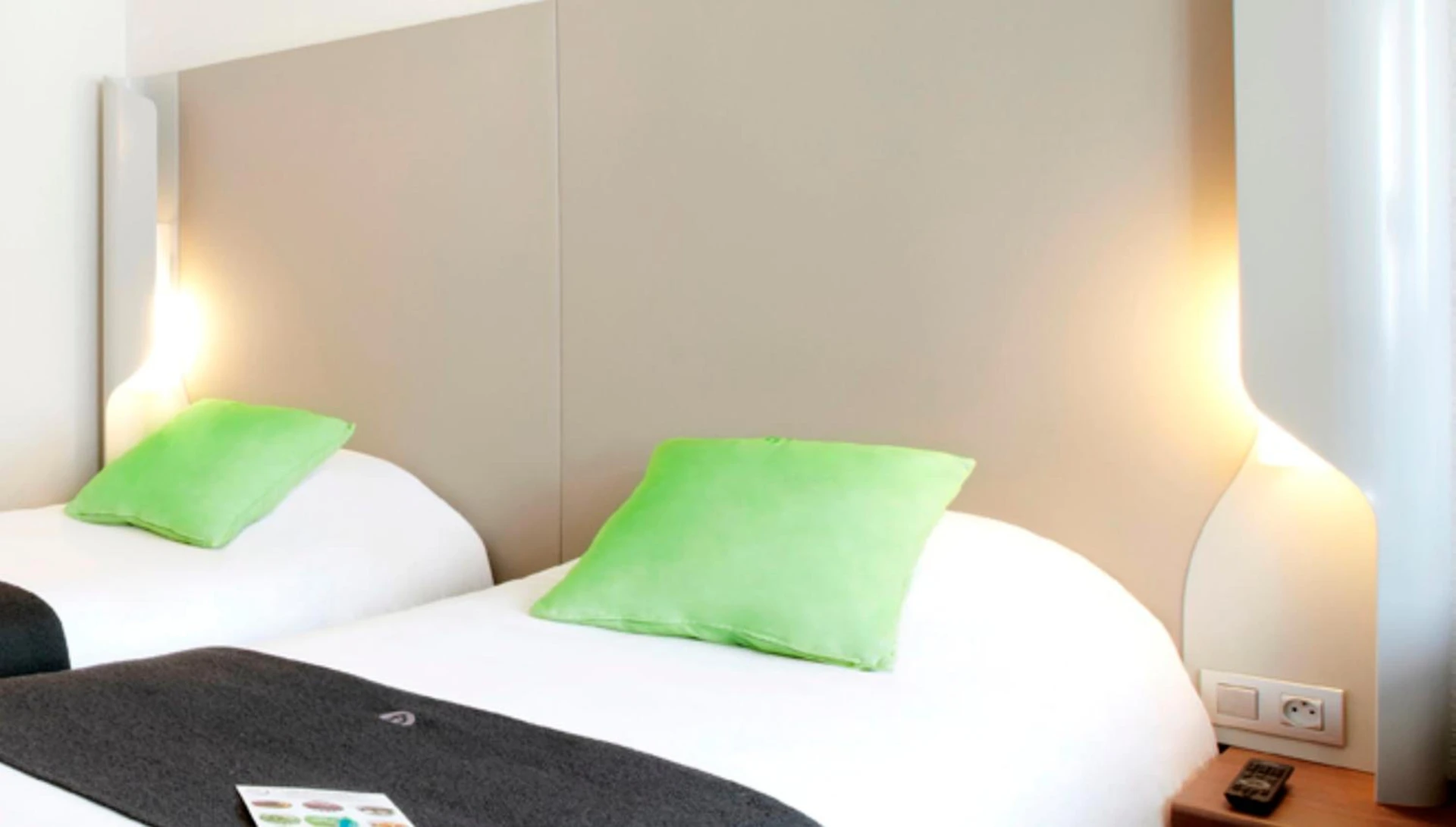 Chambre disponible pour un séminaire d'entreprise à Campanile Lille Nord Wasquehal - Wasquehal