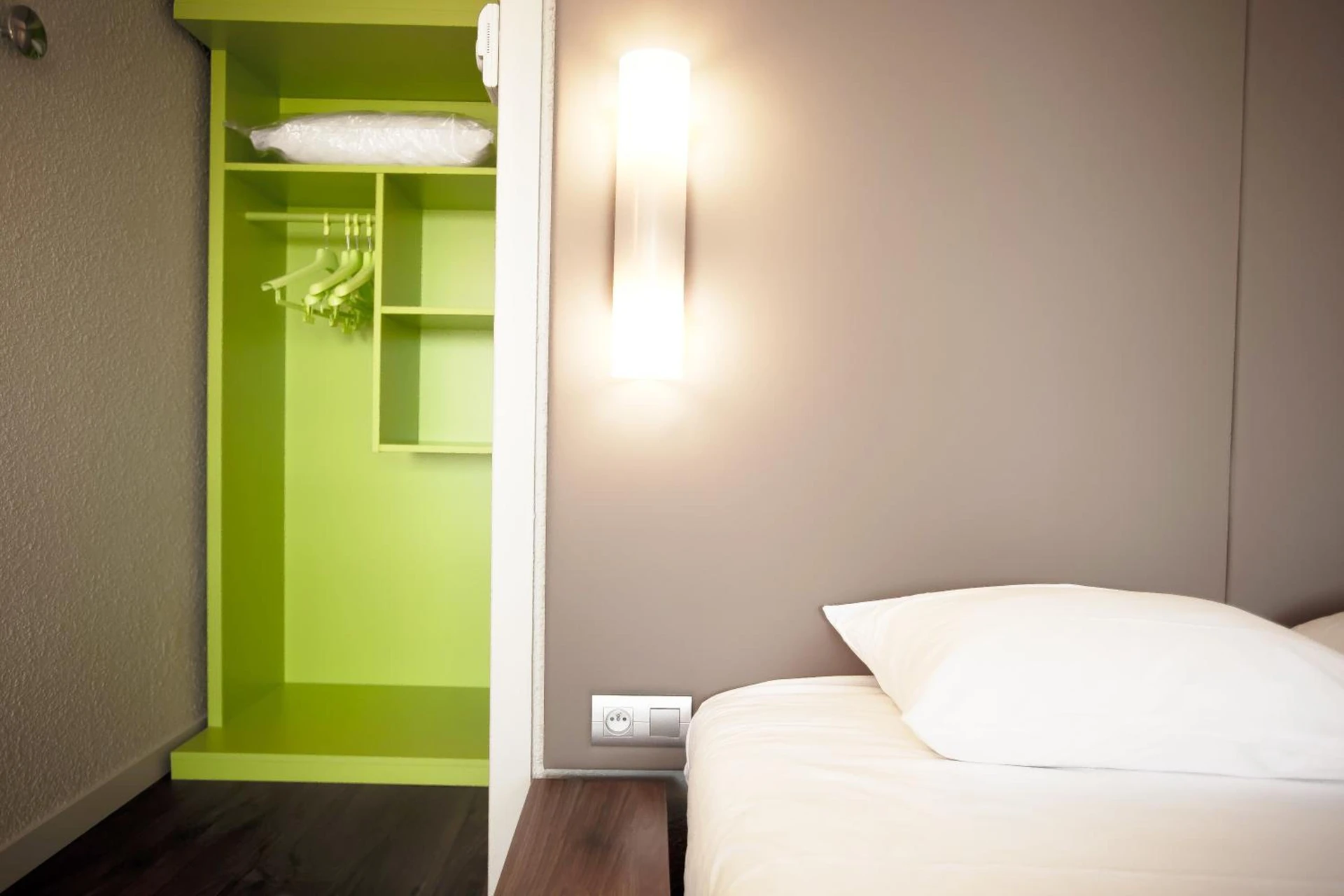 Chambre disponible pour un séminaire d'entreprise à Hôtel Campanile Strasbourg Aéroport Lingolsheim - Strasbourg