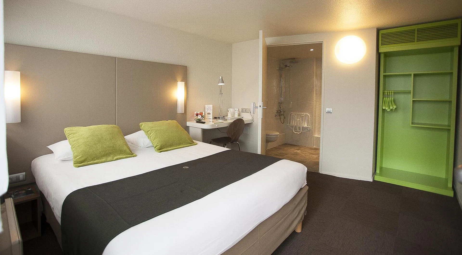 Chambre disponible pour un séminaire d'entreprise à Hôtel Campanile Strasbourg Aéroport Lingolsheim - Strasbourg