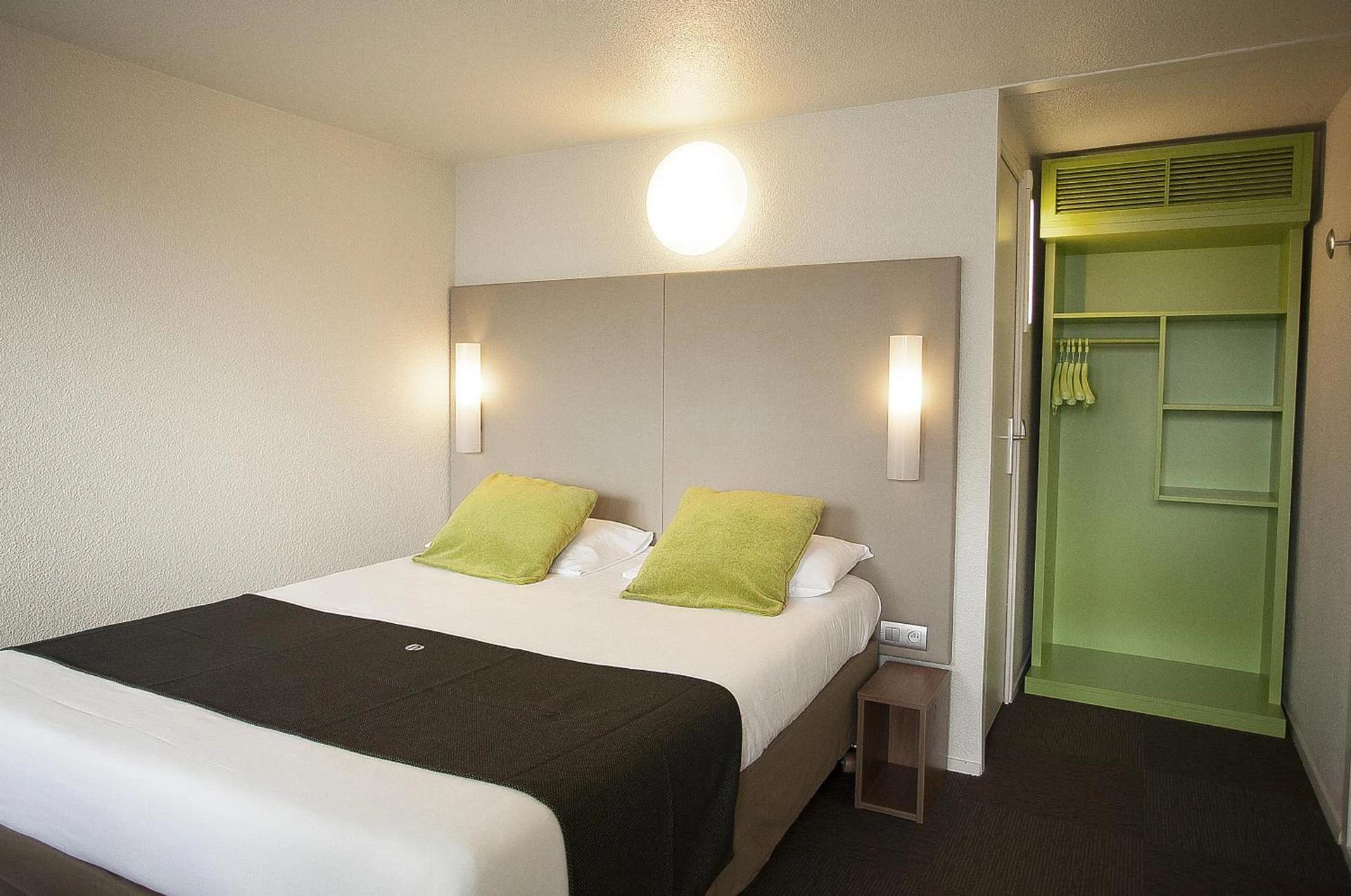 Magnifique chambre pour un séminaire d'entreprise à Hôtel Campanile Strasbourg Aéroport Lingolsheim - Strasbourg