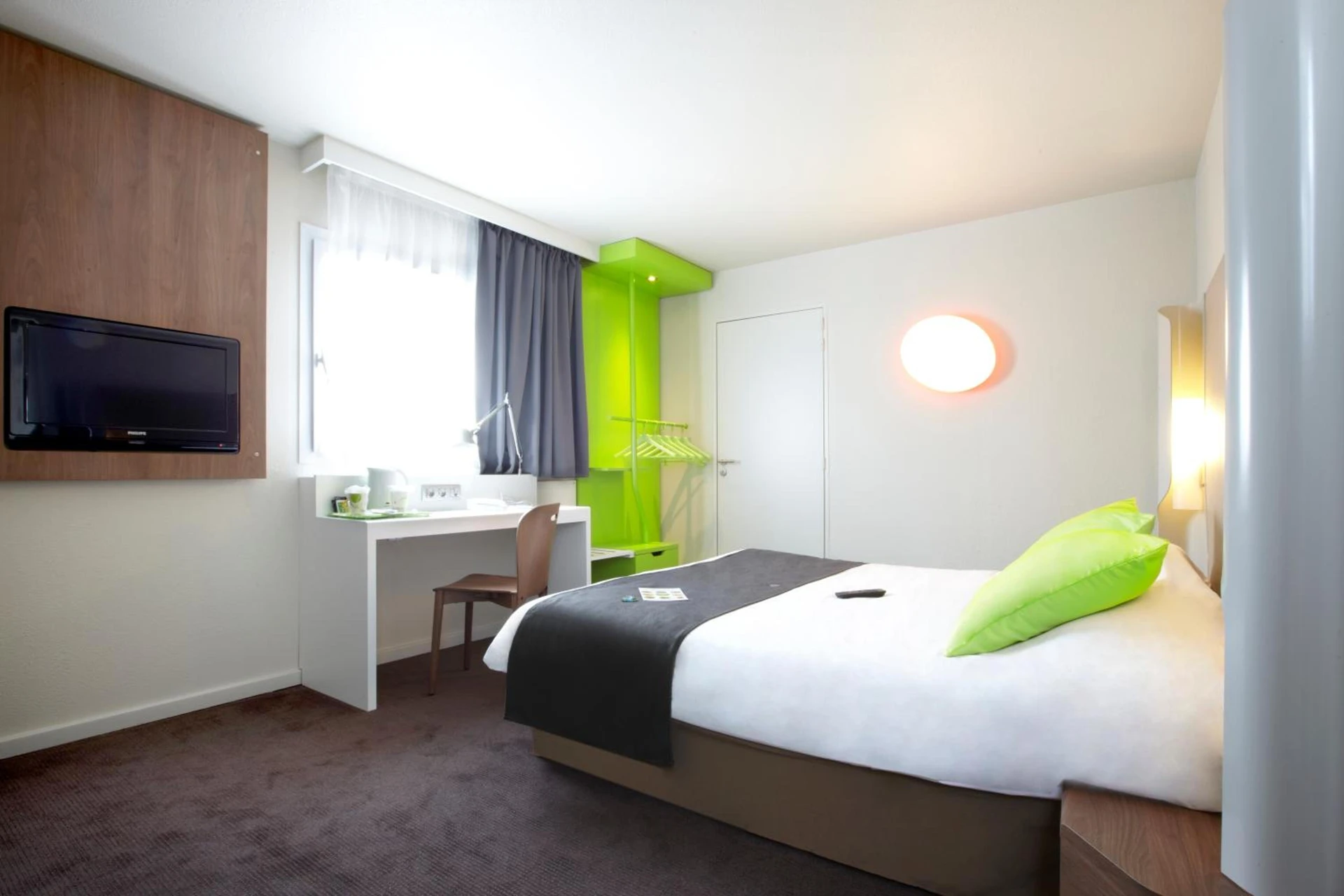 Chambre disponible pour un séminaire d'entreprise à Campanile Lyon Ouest Tassin - Tassin-la-Demi-Lune