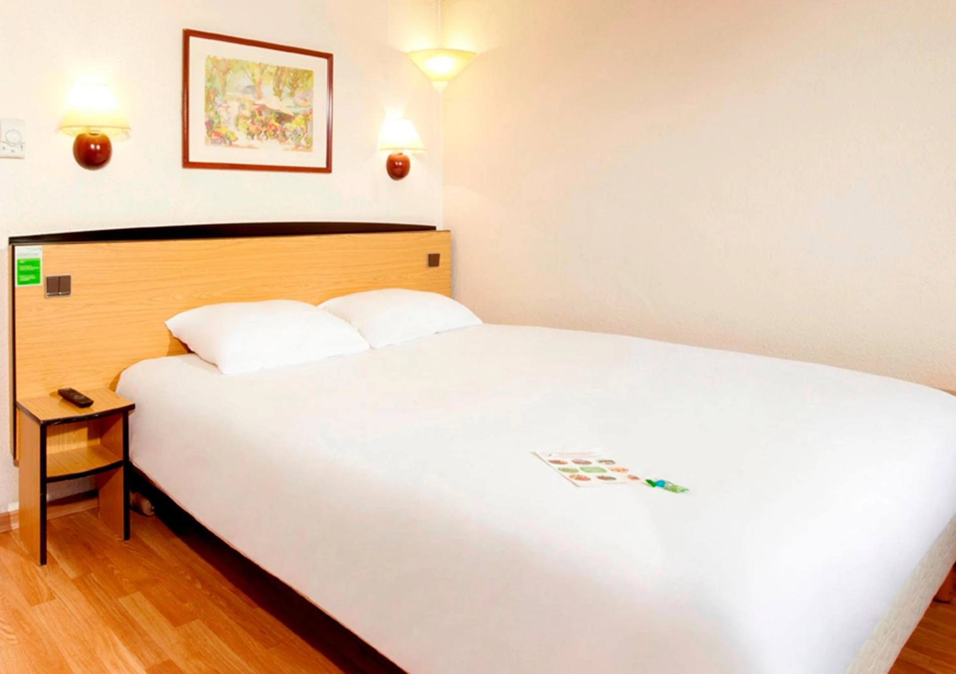 Chambre disponible pour un séminaire d'entreprise à Campanile Maubeuge - Maubeuge