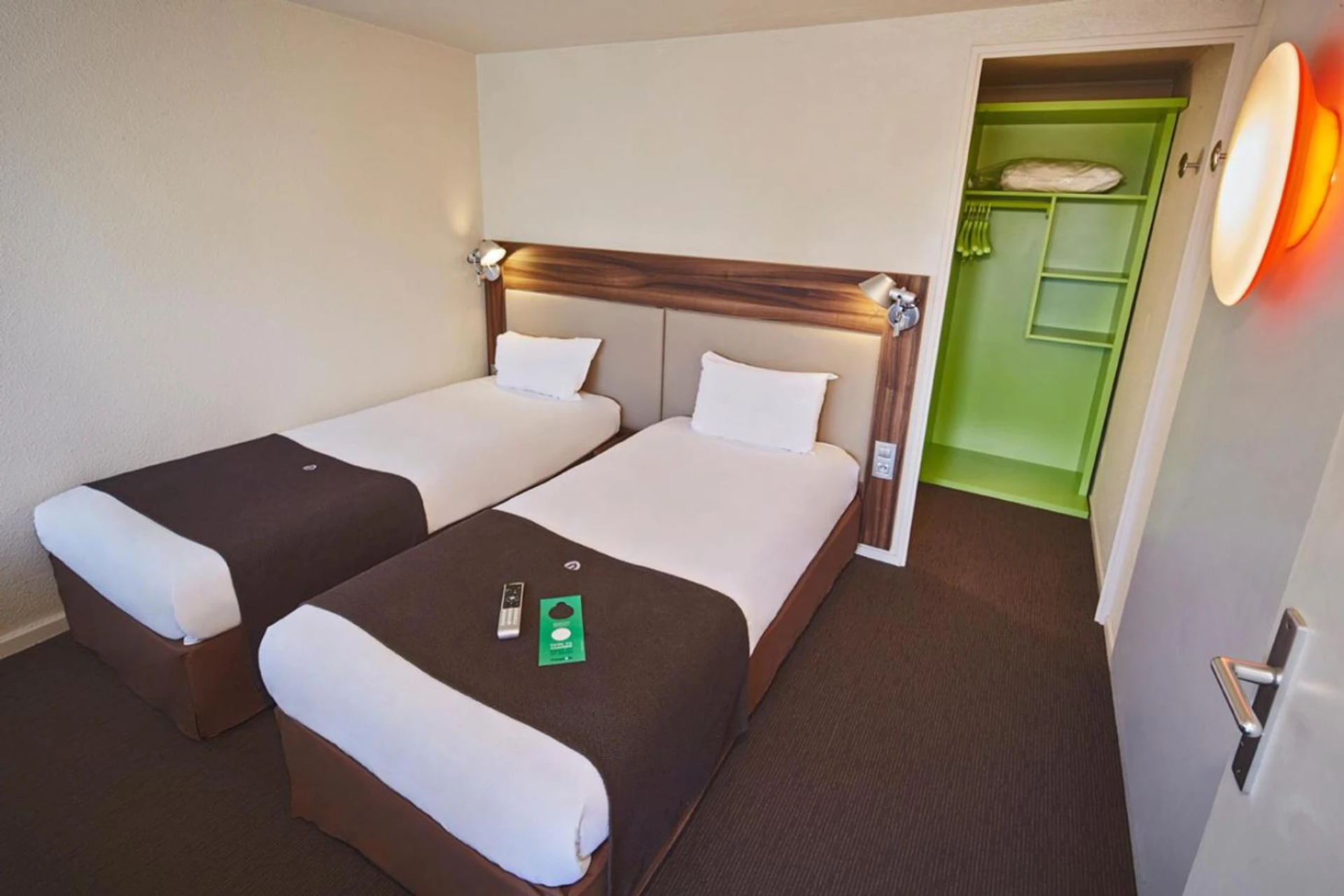 Chambre disponible pour un séminaire d'entreprise à Campanile Melun Sénart - Vert-Saint-Denis
