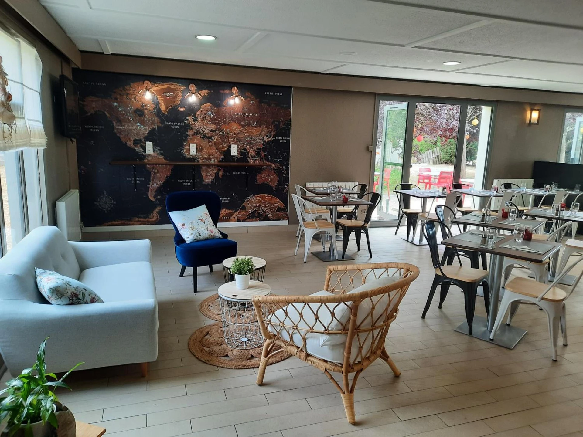 Lieu convivial pour un séminaire d'entreprise à Campanile Metz Est Technopole - Restaurant - Metz - En savoir plus 
