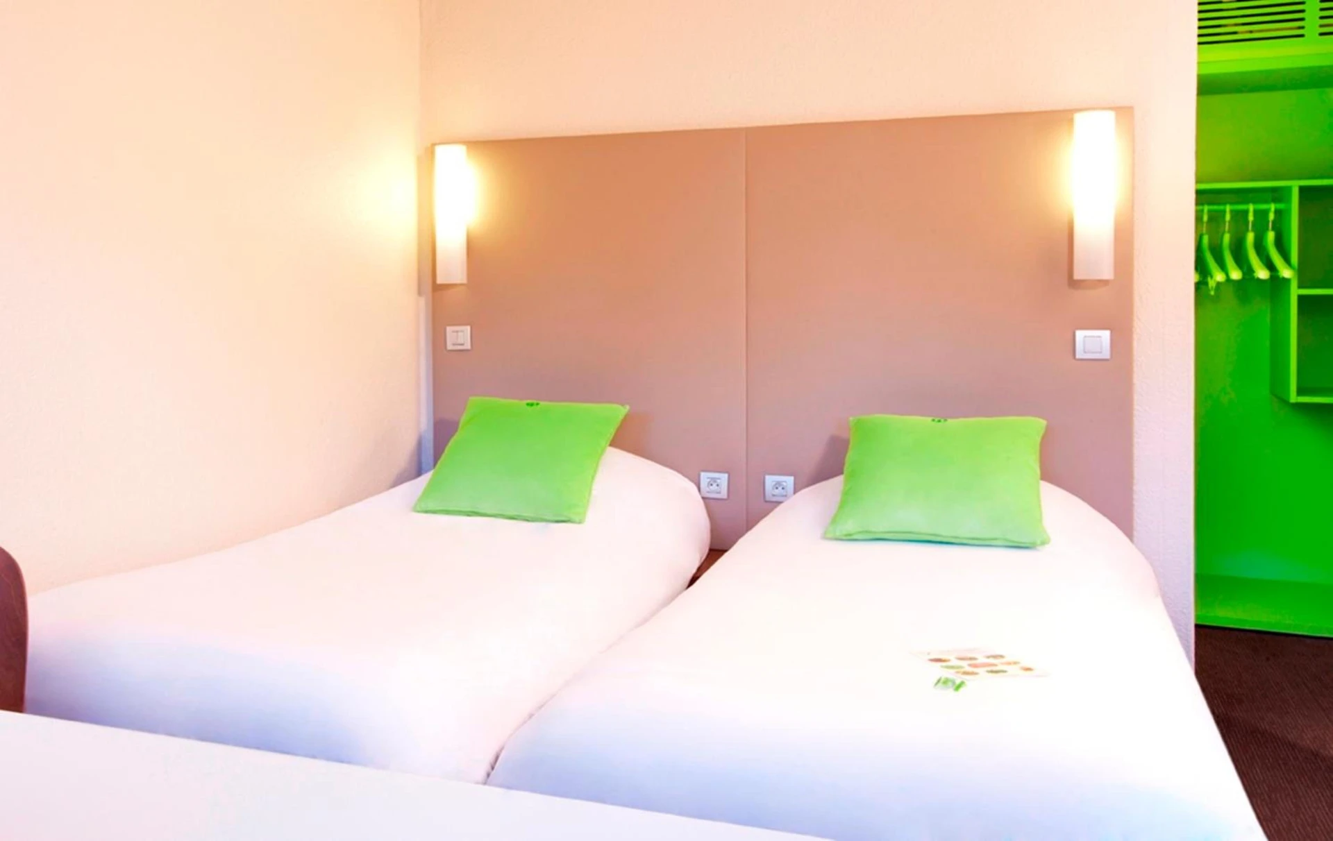 Chambre disponible pour un séminaire d'entreprise à Campanile Metz Est Technopole - Restaurant - Metz