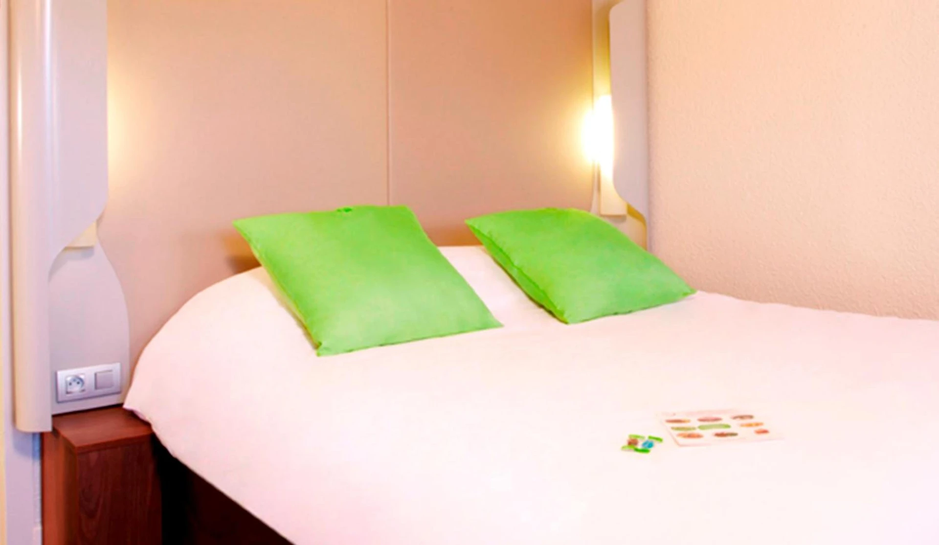 Chambre disponible pour un séminaire d'entreprise à Campanile Metz Est Technopole - Restaurant - Metz