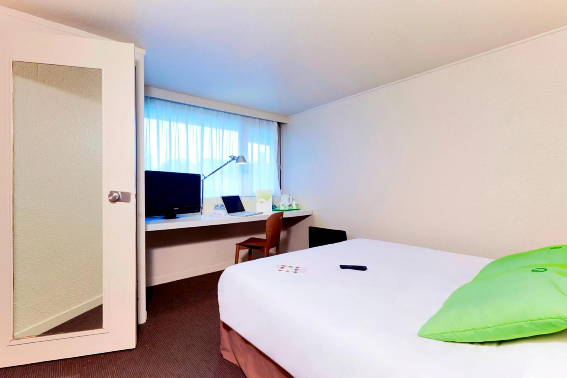 Magnifique chambre pour un séminaire d'entreprise à Campanile Metz Est Technopole - Restaurant - Metz