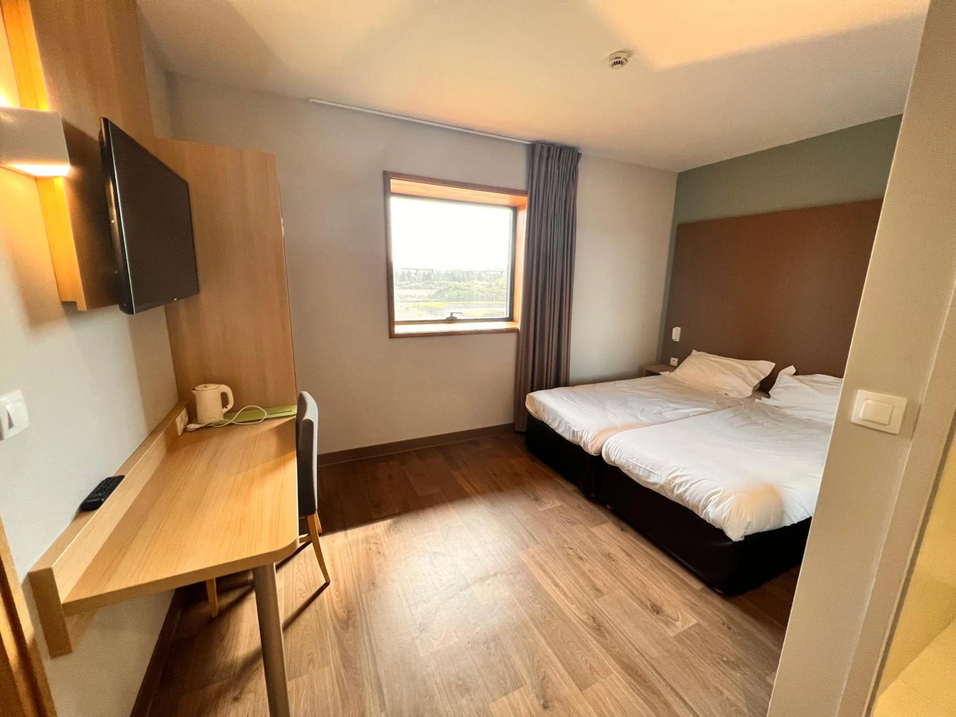 Magnifique chambre pour un séminaire d'entreprise à Campanile Metz Nord - Woippy- Porte du Luxembourg A31 - Woippy
