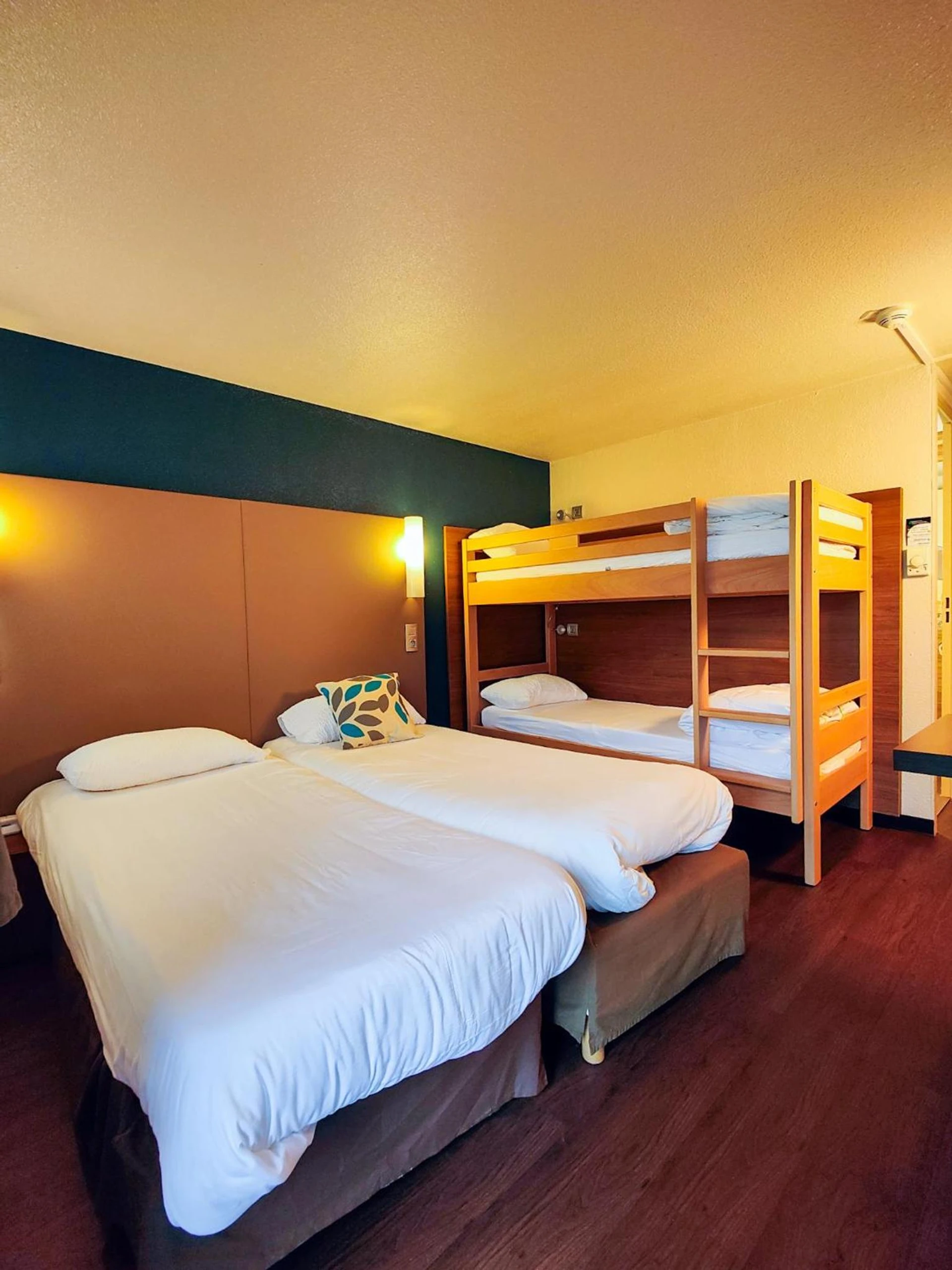 Chambre disponible pour un séminaire d'entreprise à Campanile Millau - Millau