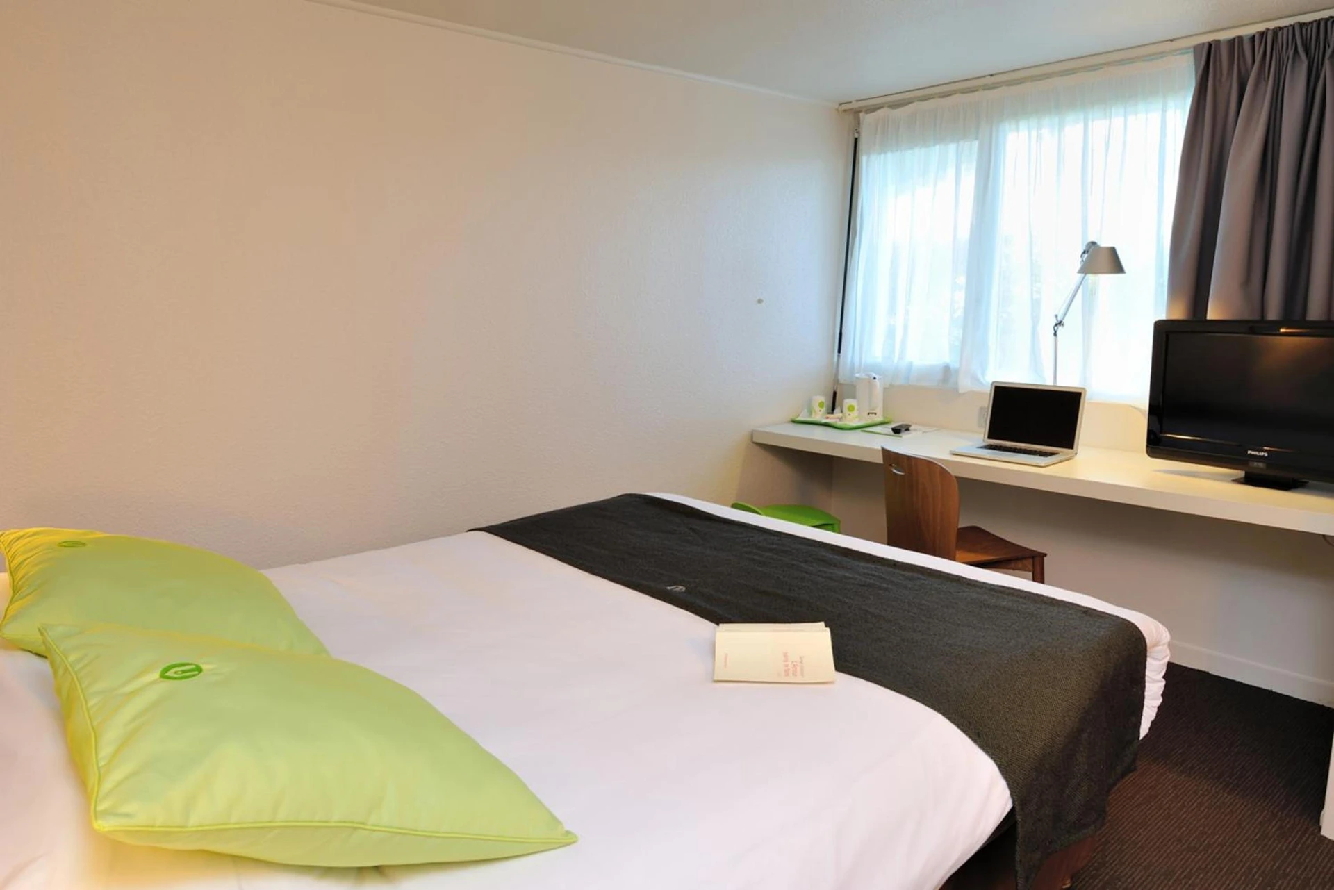 Chambre disponible pour un séminaire d'entreprise à Campanile Montélimar Nord - A7 sortie 17 - Les Tourrettes