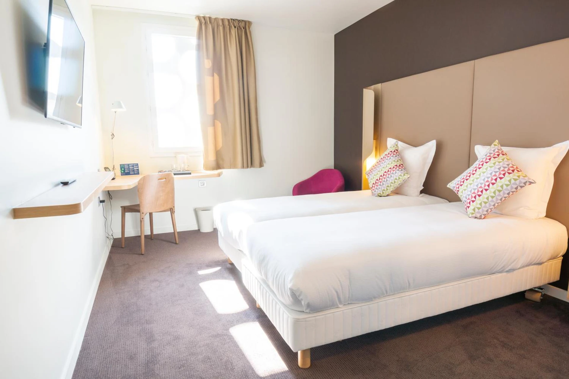 Chambre à Hotel Campanile Montpellier Centre St Roch - Organiser un séminaire d'entreprise à Paris