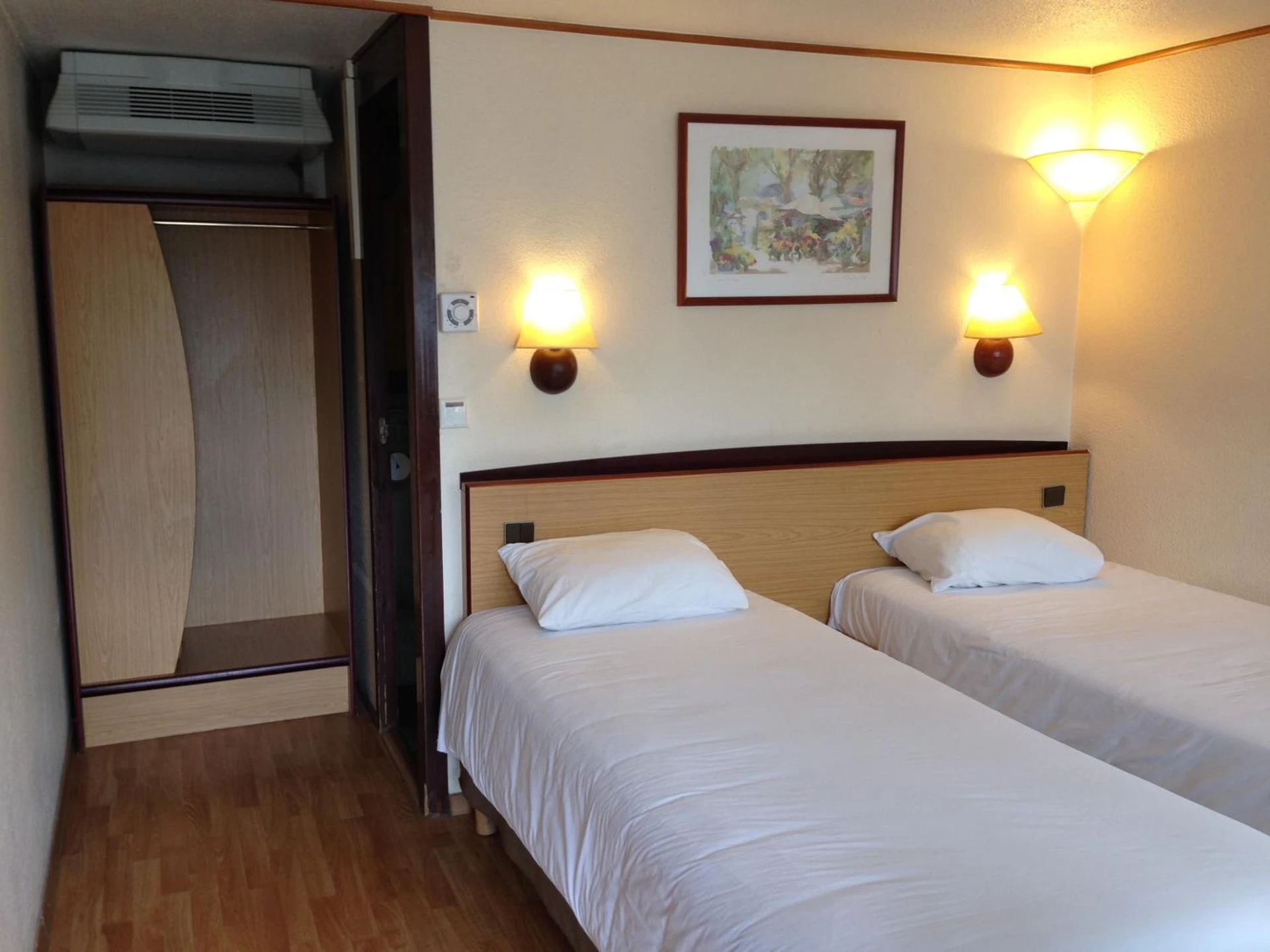 Chambre disponible pour un séminaire d'entreprise à Campanile Mulhouse - Illzach Ile Napoléon - Illzach