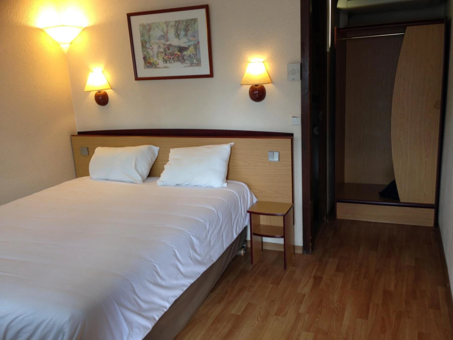 Chambre disponible pour un séminaire d'entreprise à Campanile Mulhouse - Illzach Ile Napoléon - Illzach