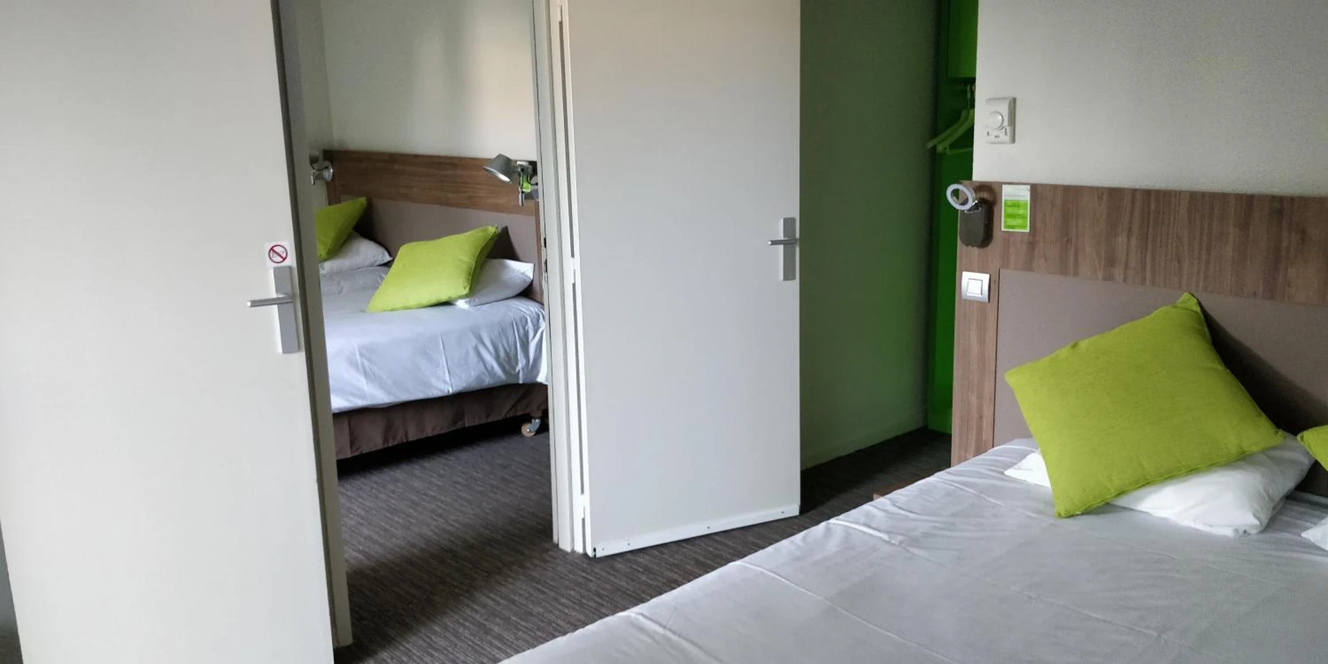 Chambre disponible pour un séminaire d'entreprise à Campanile Narbonne A9/A61 - Narbonne