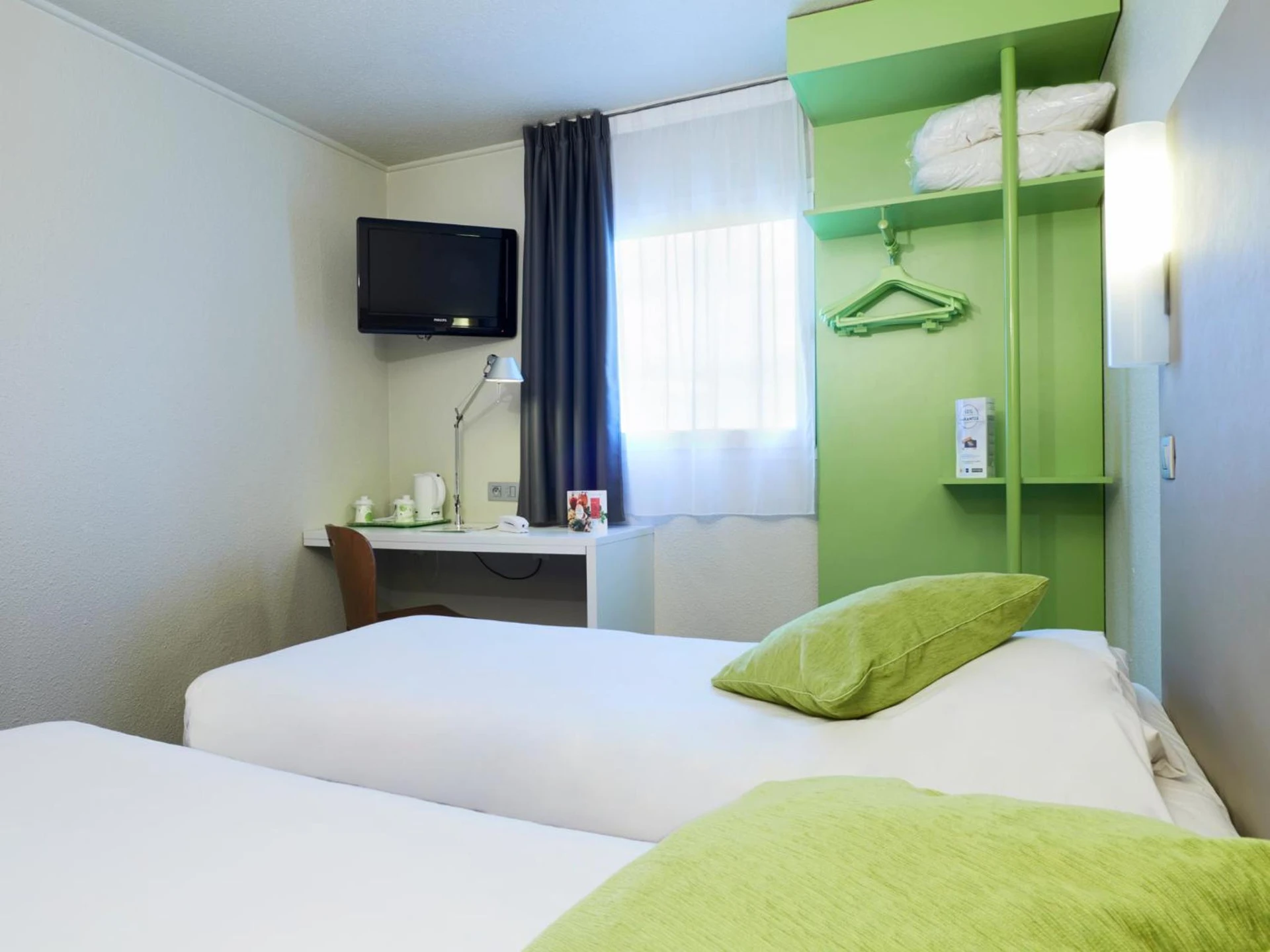 Chambre disponible pour un séminaire d'entreprise à Campanile Nice Aéroport - Nice