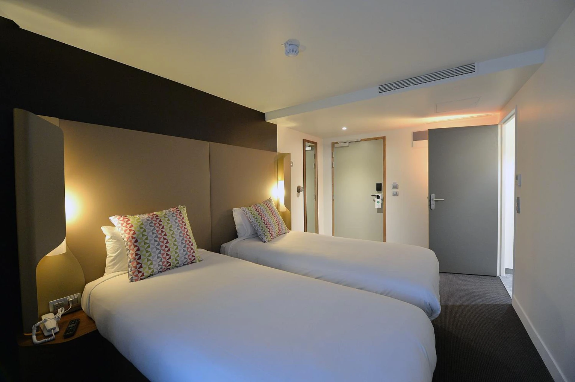 Chambre disponible pour un séminaire d'entreprise à CAMPANILE PARIS - Clichy Centre - Clichy