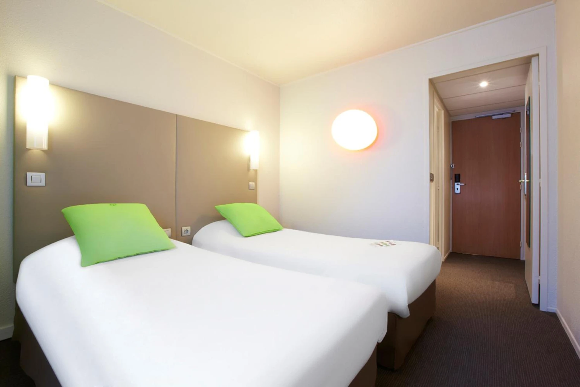 Chambre à Campanile Paris Ouest - Nanterre - La Défense - Organiser un séminaire d'entreprise à Nanterre