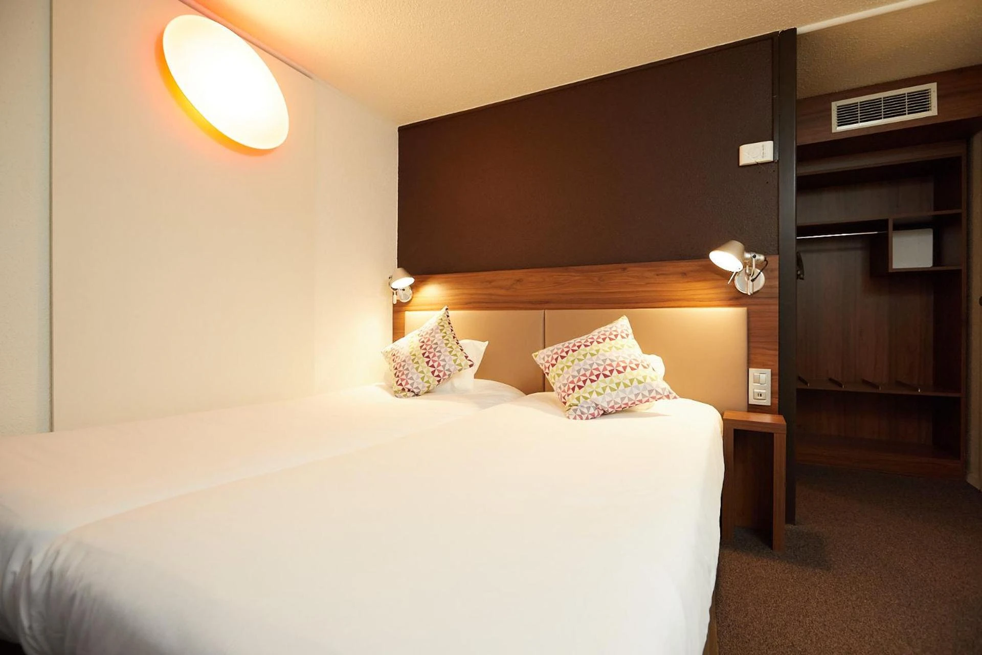 Chambre à Campanile Pau Est-Bizanos - Organiser un séminaire d'entreprise à Pau