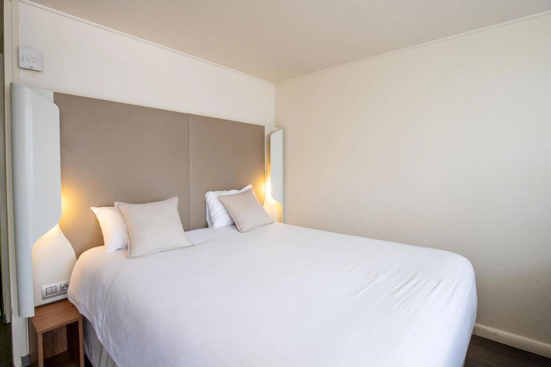 Chambre disponible pour un séminaire d'entreprise à Campanile Reims Sud Bezannes - Reims