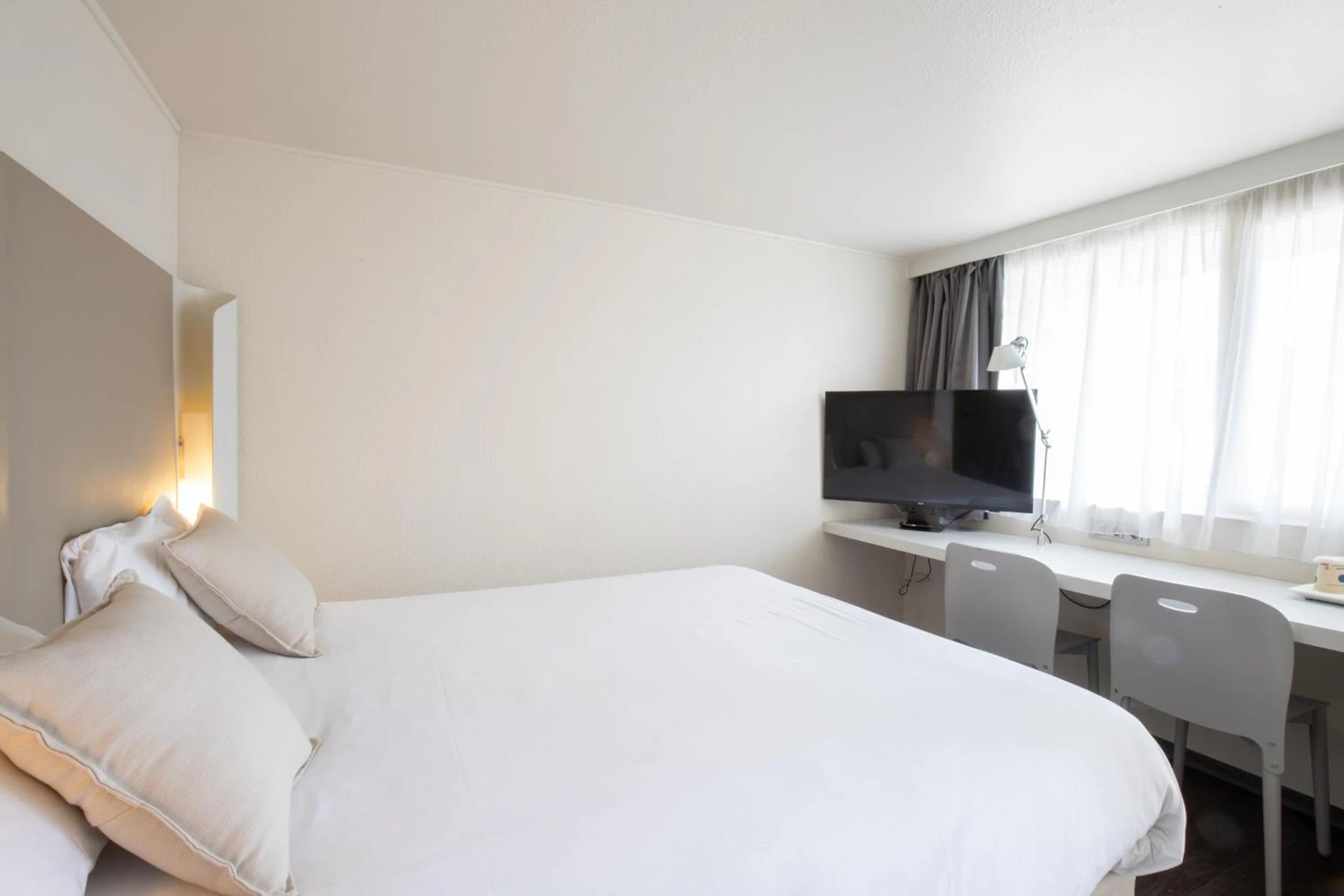 Magnifique chambre pour un séminaire d'entreprise à Campanile Reims Sud Bezannes - Reims