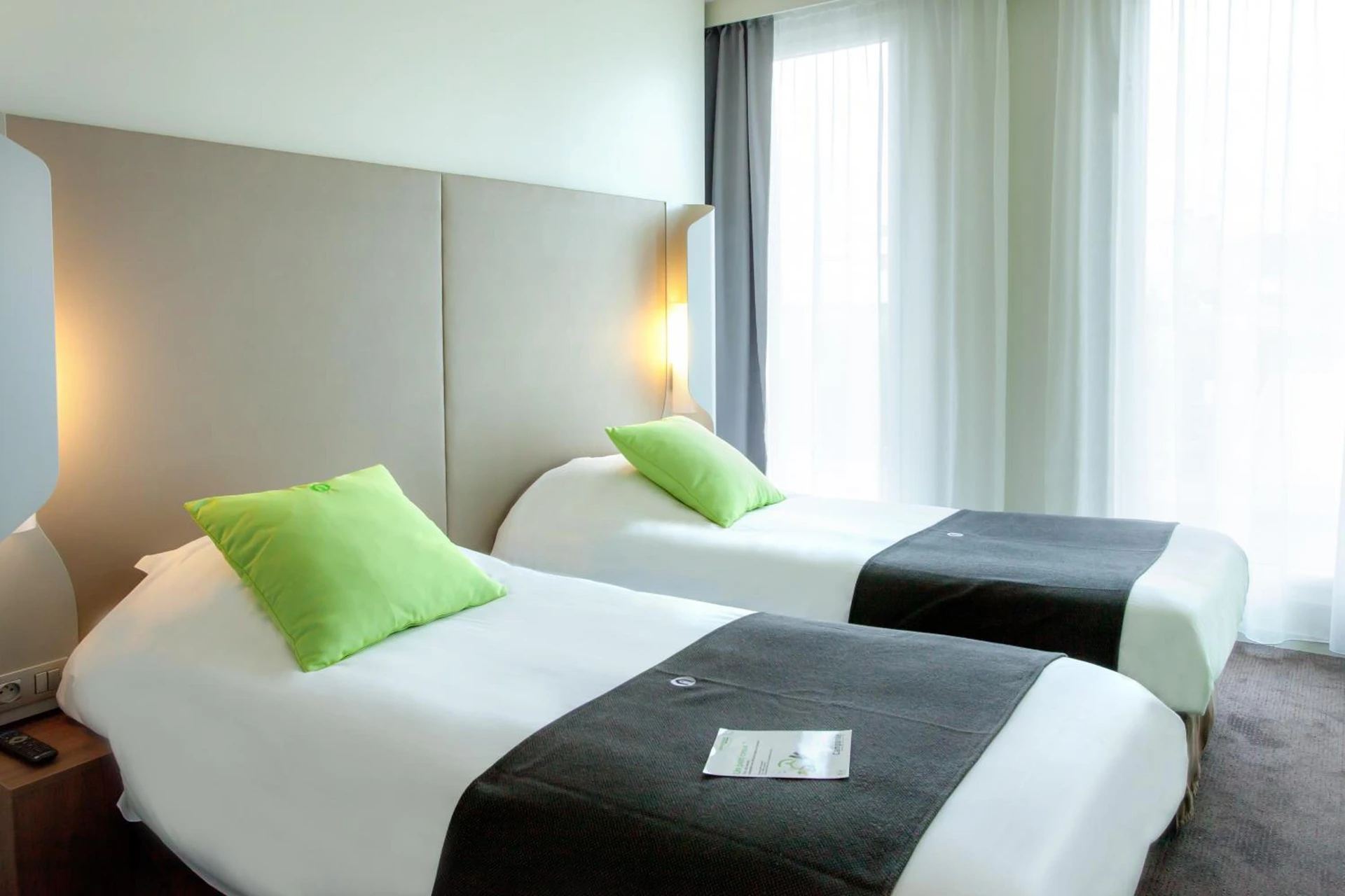 Magnifique chambre pour un séminaire d'entreprise à Campanile Rennes Sud - Saint Jacques - Saint-Jacques-de-la-Lande