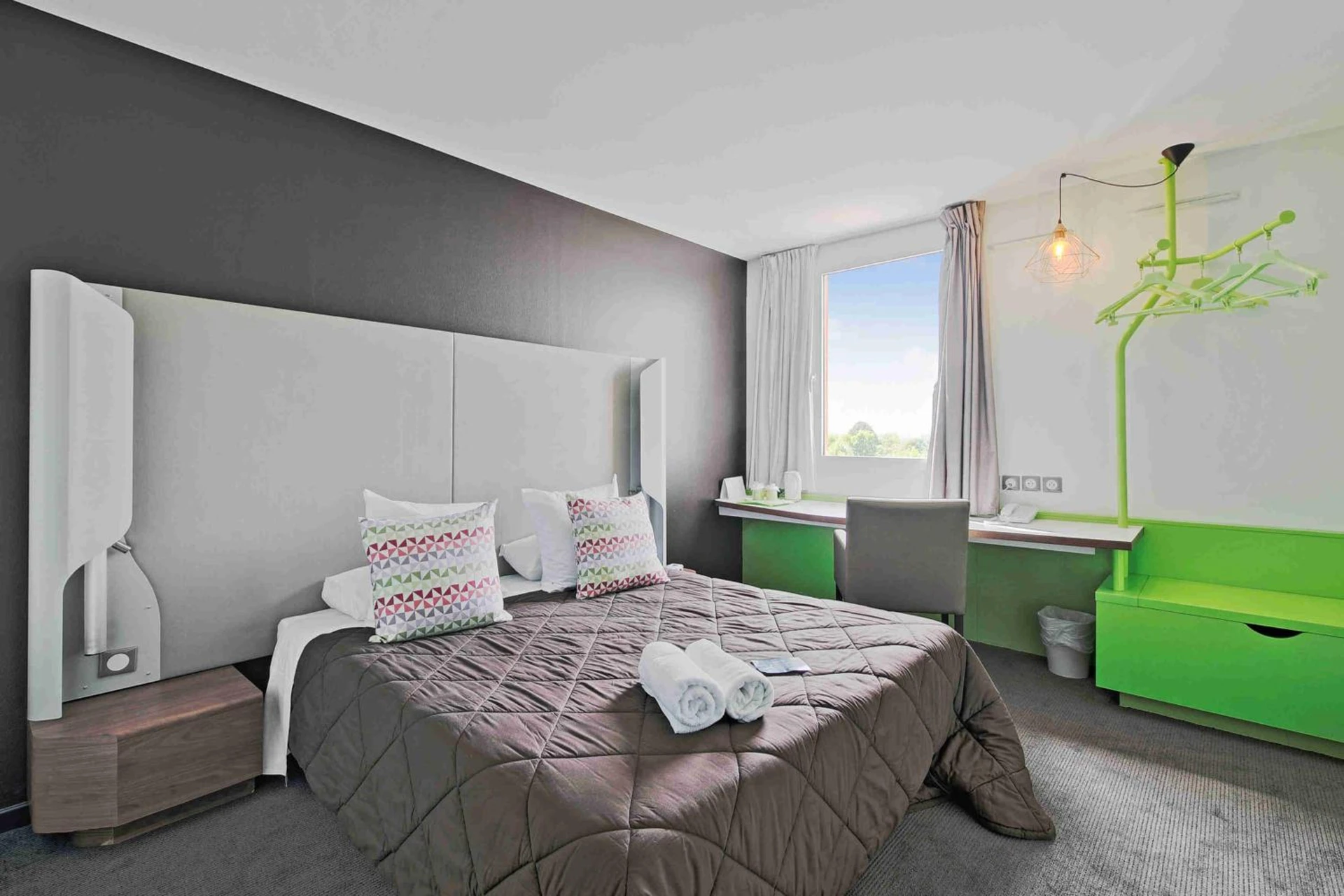 Chambre disponible pour un séminaire d'entreprise à Campanile Roissy - Aéroport CDG - Le Mesnil Amelot - Le Mesnil-Amelot