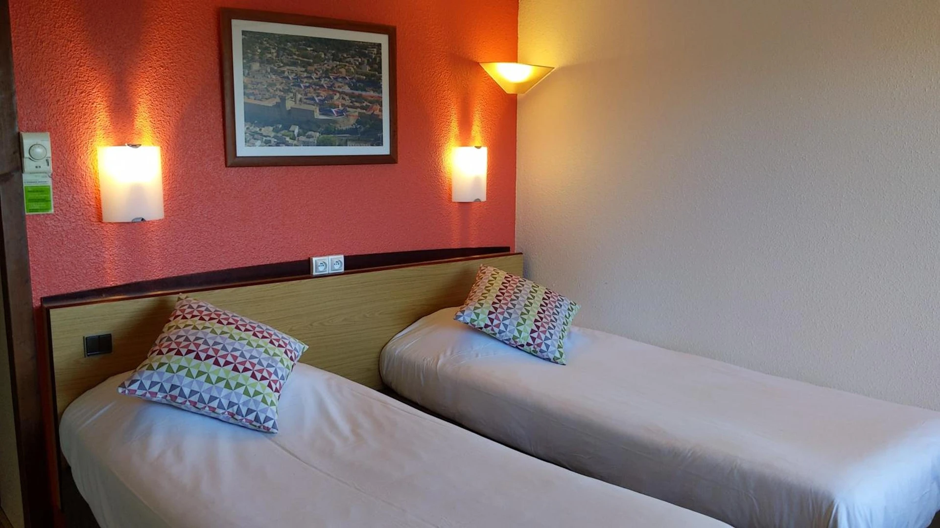 Chambre disponible pour un séminaire d'entreprise à Campanile Salon-De-Provence - Salon-de-Provence