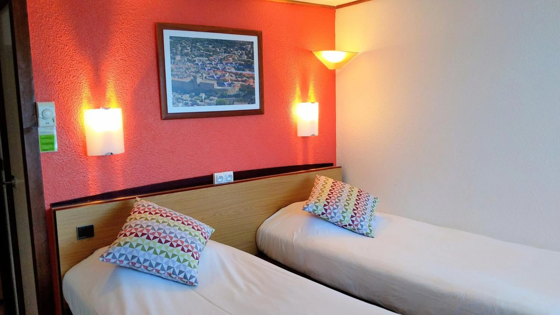 Chambre disponible pour un séminaire d'entreprise à Campanile Salon-De-Provence - Salon-de-Provence