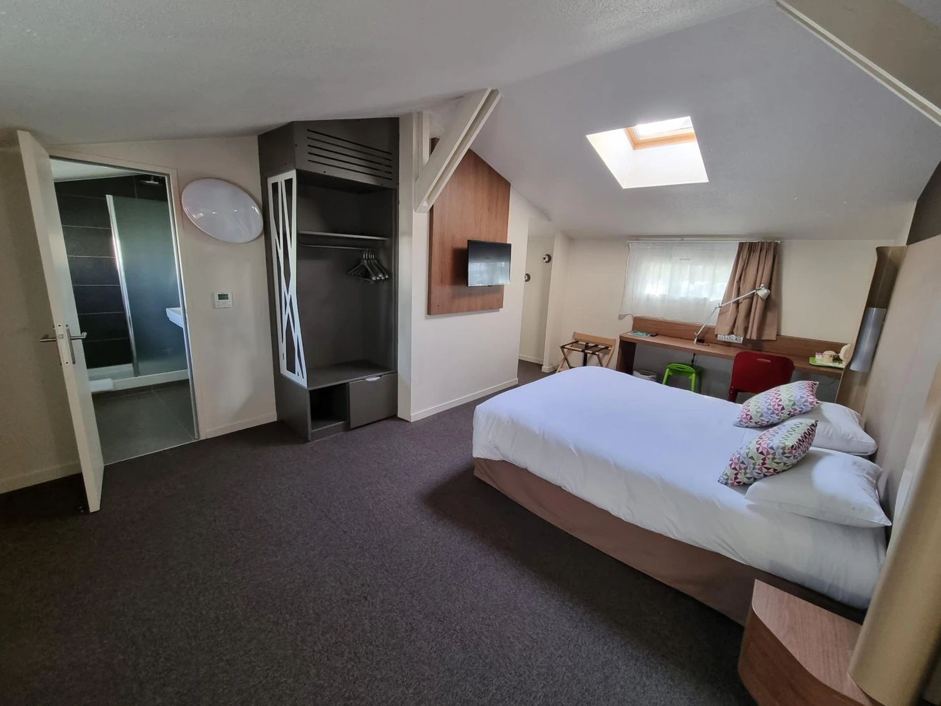 Chambre disponible pour un séminaire d'entreprise à Campanile Toulouse - Blagnac Aéroport - Blagnac