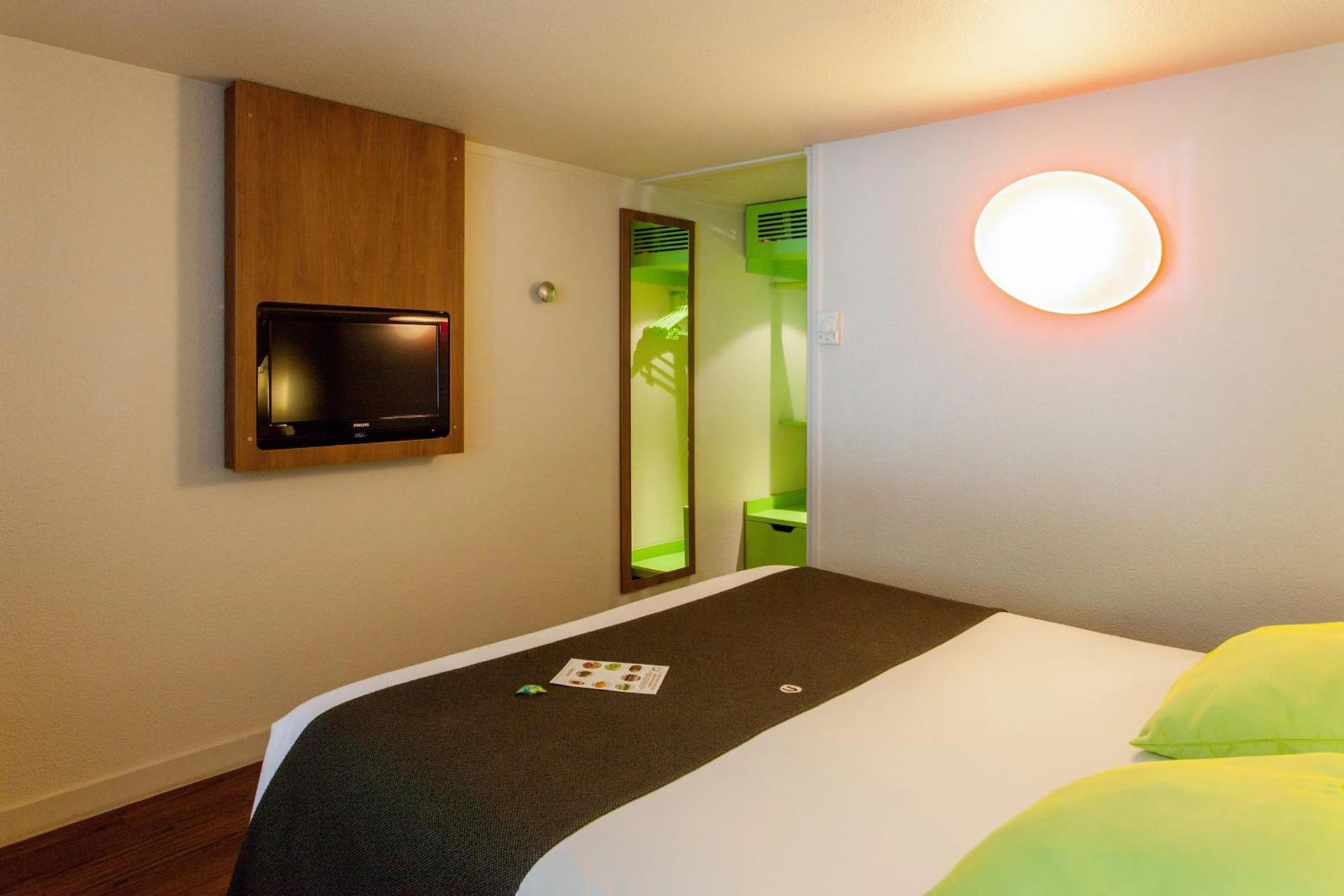 Magnifique chambre pour un séminaire d'entreprise à Campanile Tours Sud ~ Joué-Les-Tours - Joué-lès-Tours