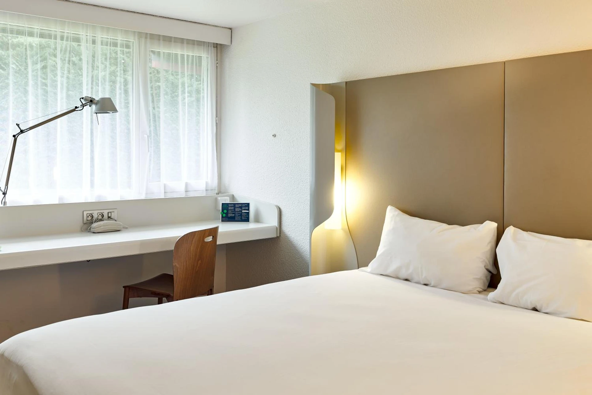 Magnifique chambre pour un séminaire d'entreprise à Campanile Villennes-Sur-Seine - Poissy - Hôtel rénové en 2024 - Villennes-sur-Seine