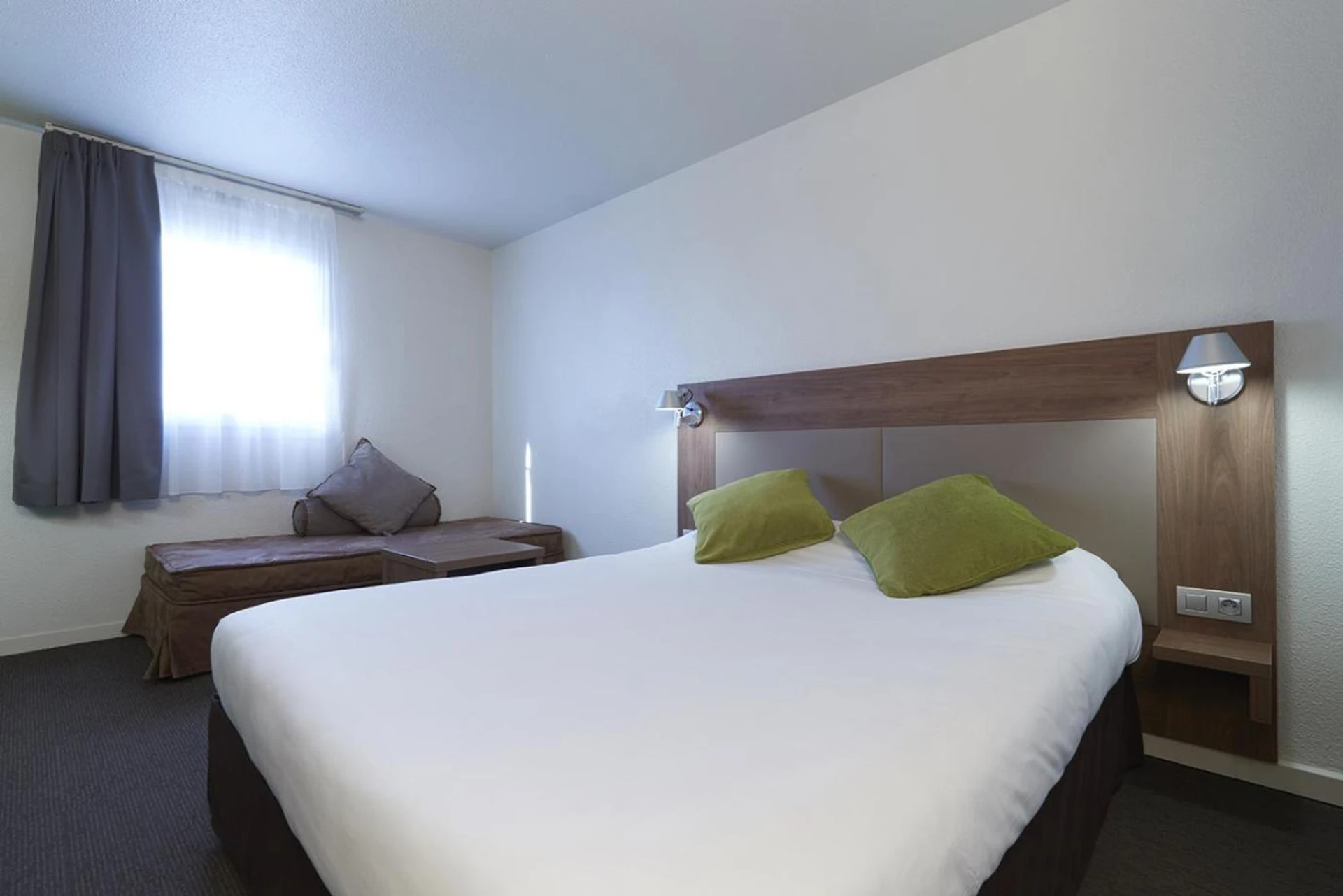 Chambre disponible pour un séminaire d'entreprise à Campanile Blanc-Mesnil - Le Blanc-Mesnil