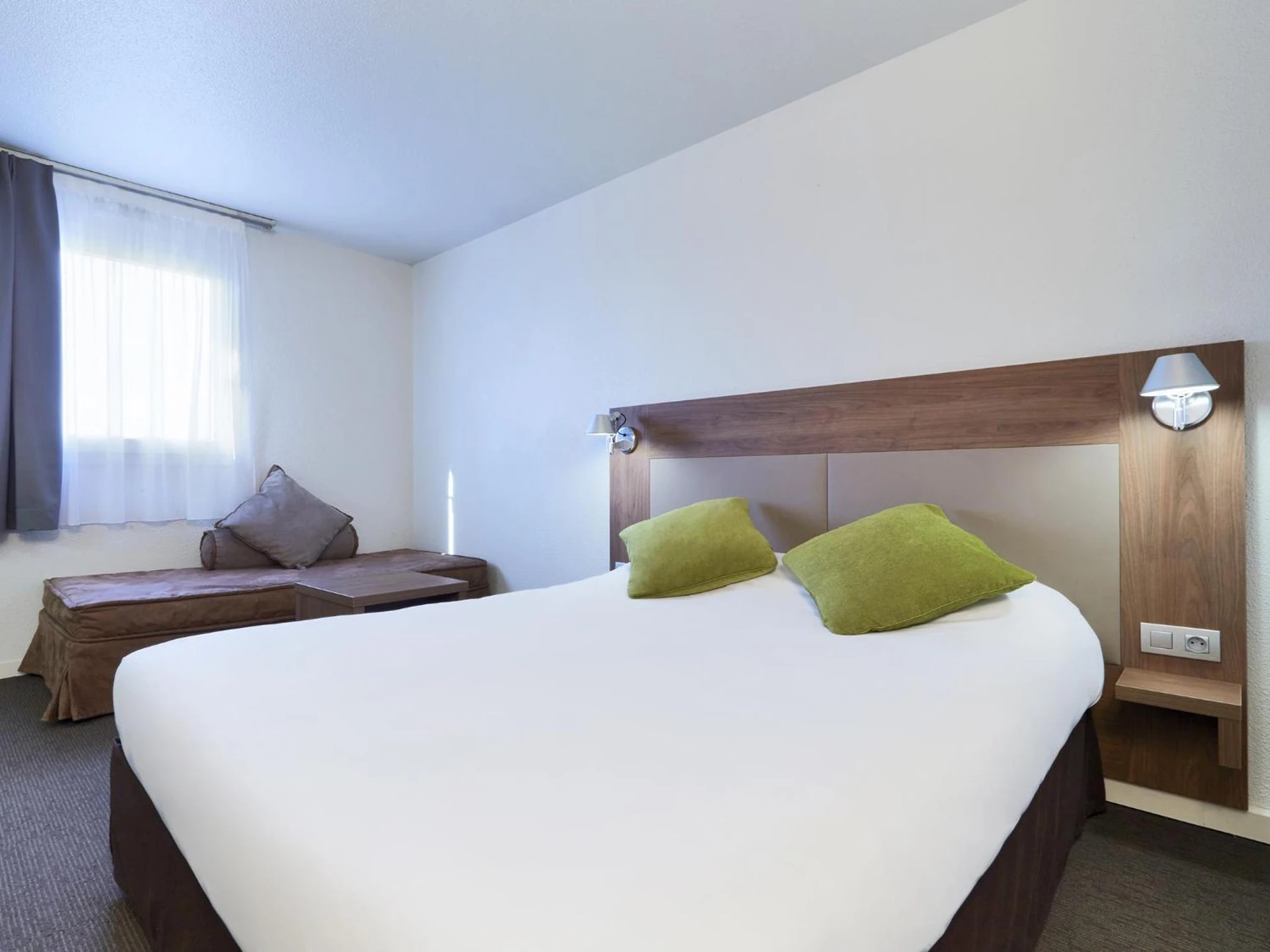 Chambre disponible pour un séminaire d'entreprise à Campanile Blanc-Mesnil - Le Blanc-Mesnil