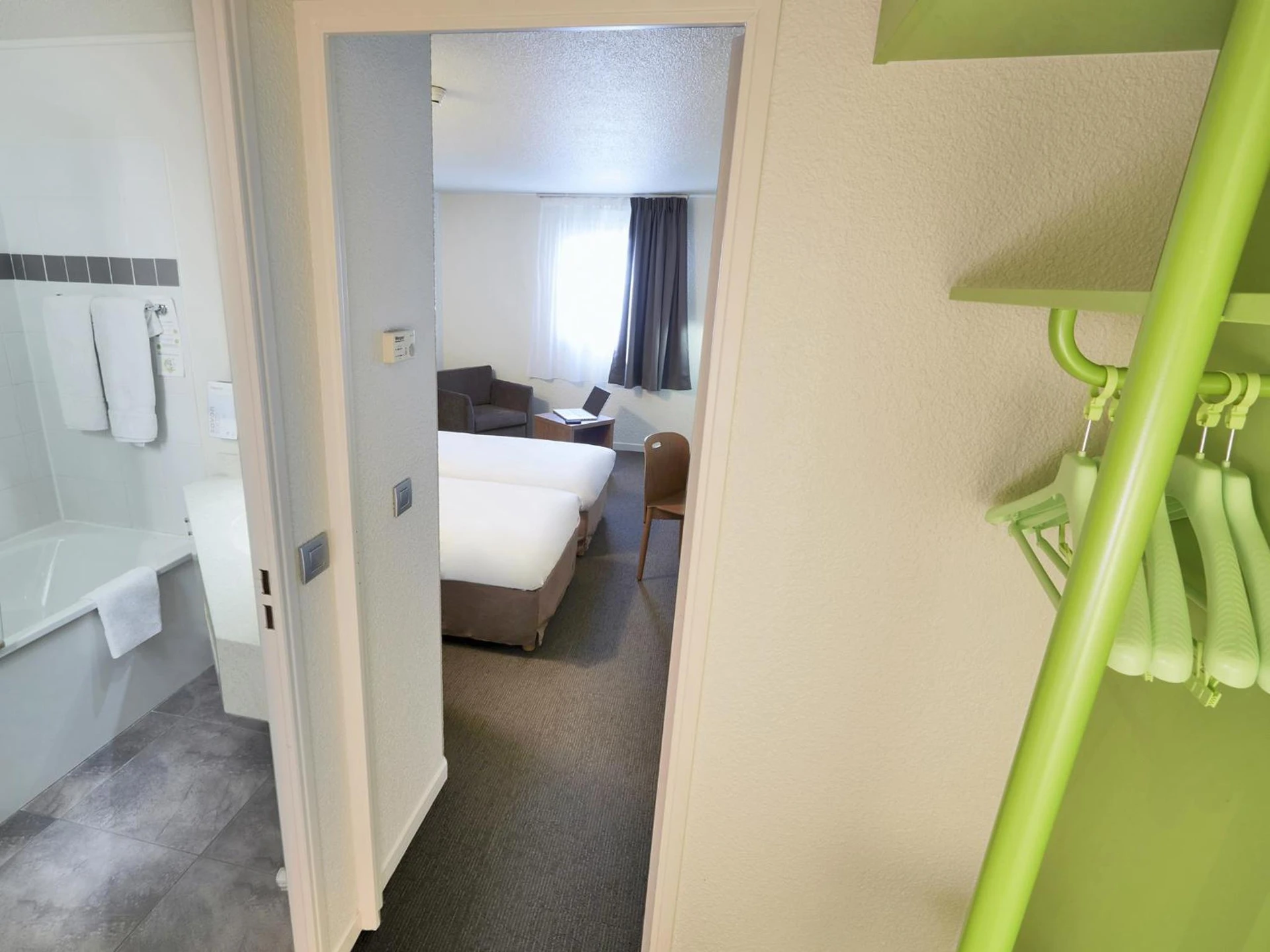 Magnifique chambre pour un séminaire d'entreprise à Campanile Blanc-Mesnil - Le Blanc-Mesnil
