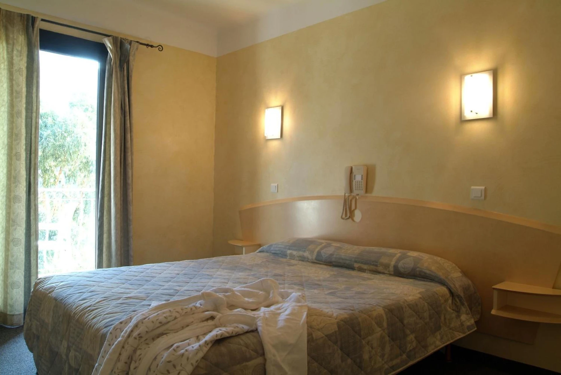 Chambre disponible pour un séminaire d'entreprise à Capo D'orto - Porto - Corse - Porto Ota