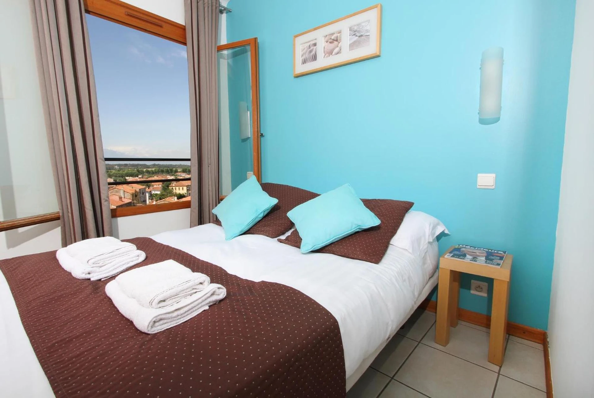 Chambre disponible pour un séminaire d'entreprise à Logis Hotel Cara Sol - Elne